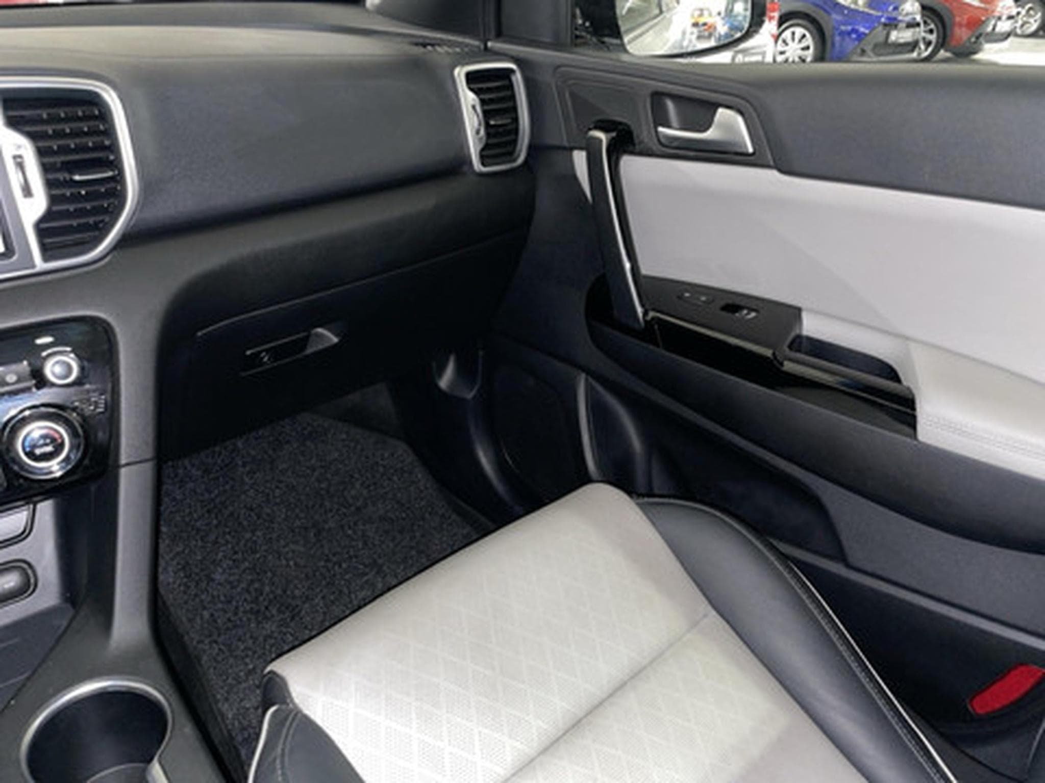 Kia Sportage 1.6 T-GDI 4WD GT-Line (2019) - Foto 9