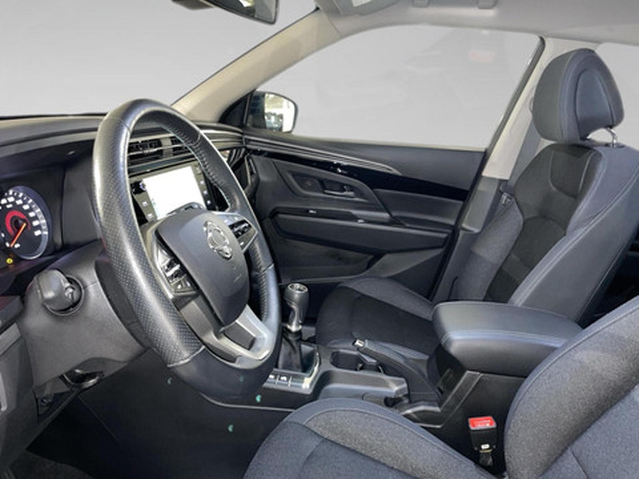 Ssangyong Korando 1.5 T-GDI 120kW Ruby (2023) - Foto 4