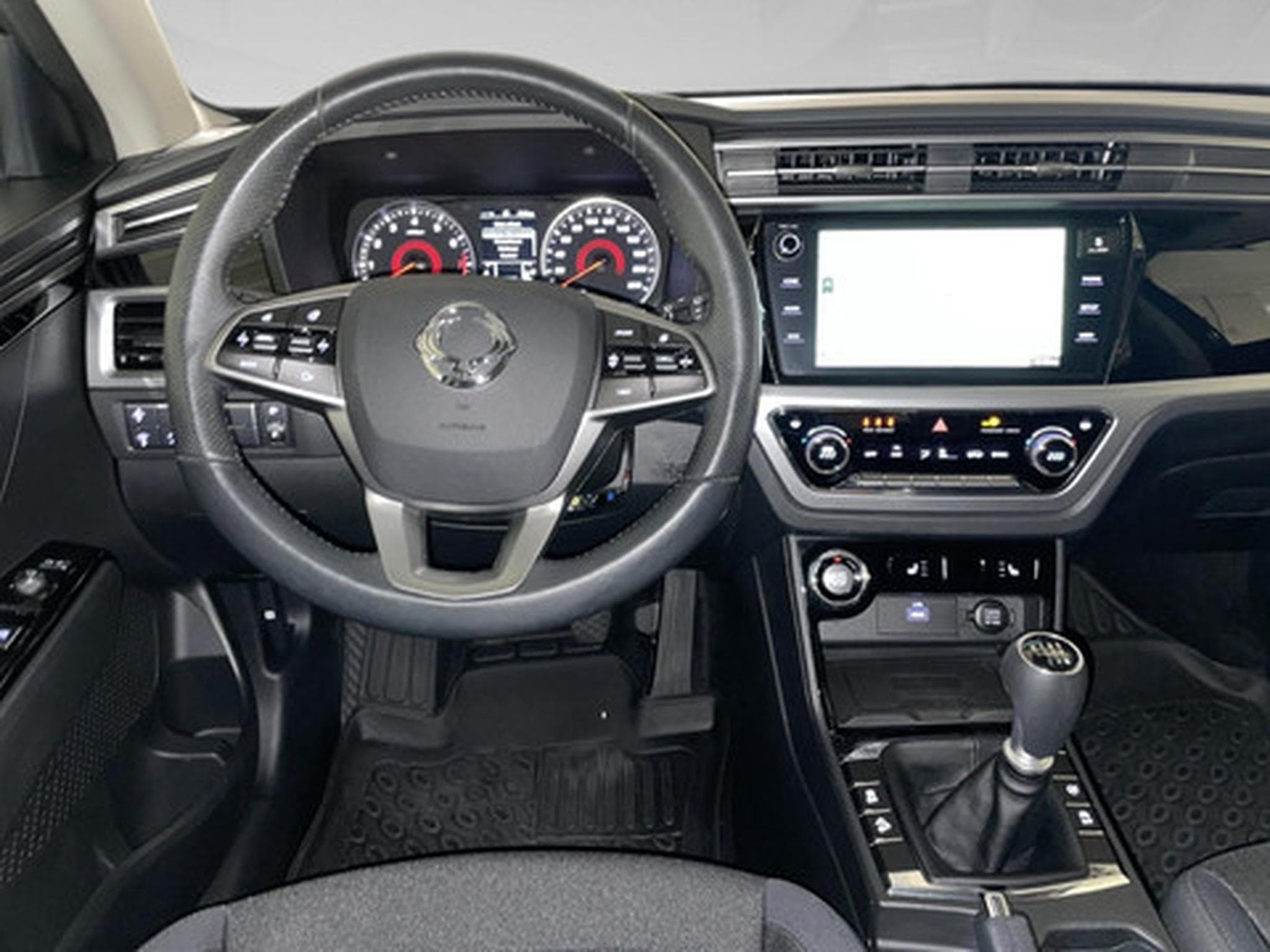Ssangyong Korando 1.5 T-GDI 120kW Ruby (2023) - Foto 6