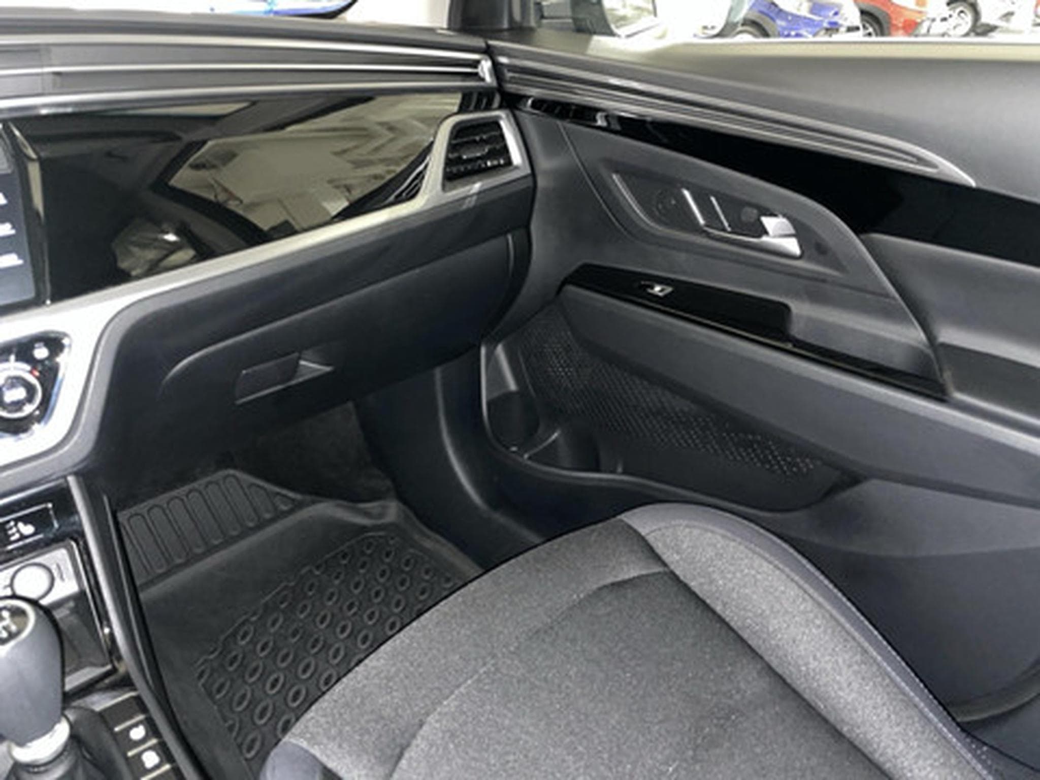 Ssangyong Korando 1.5 T-GDI 120kW Ruby (2023) - Foto 9