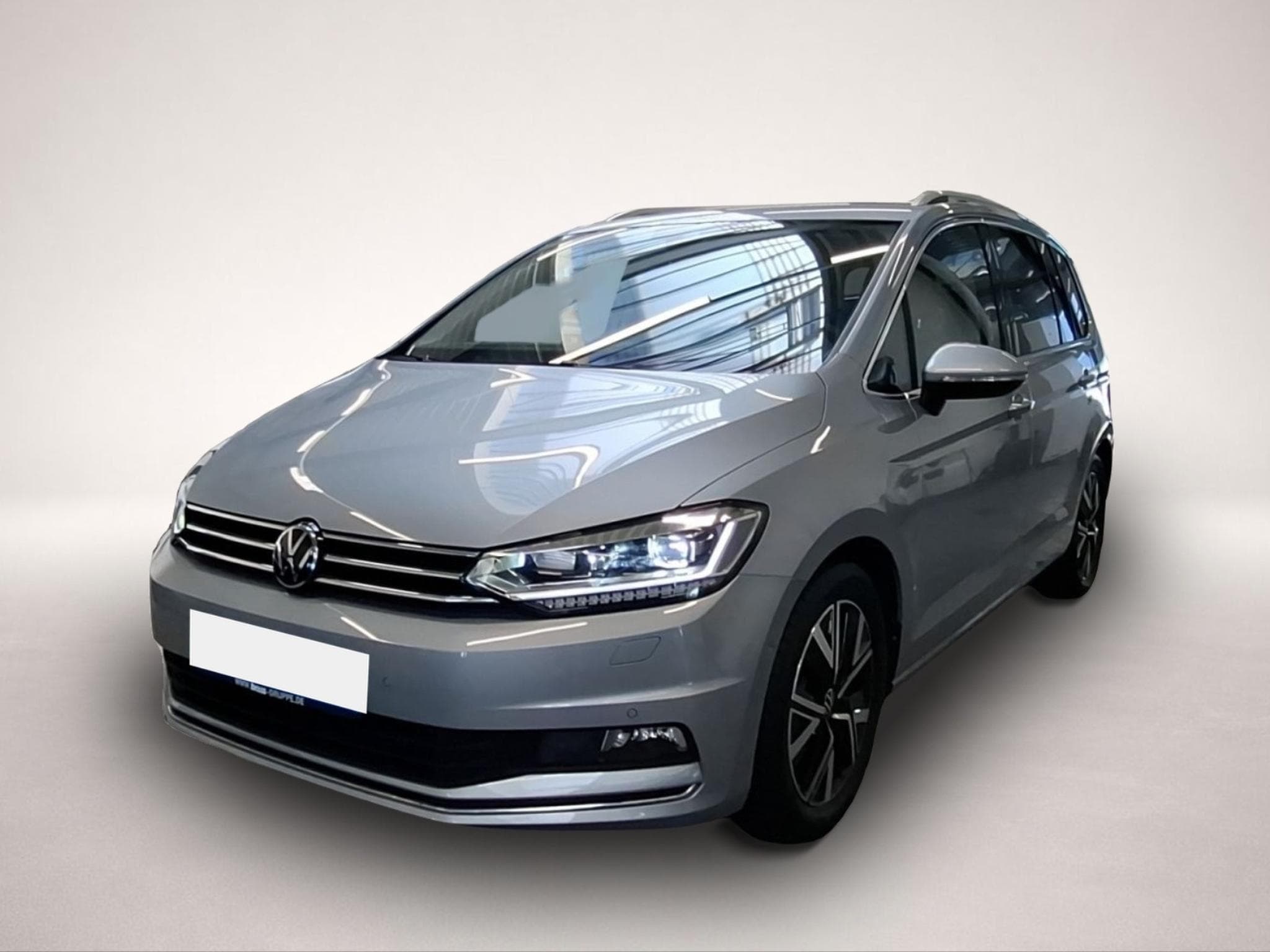 VW Touran (2025) - Photo 1