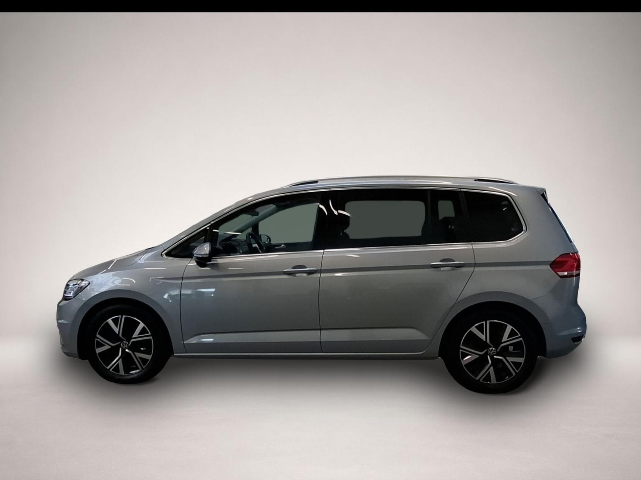 VW Touran (2025) - Photo 2