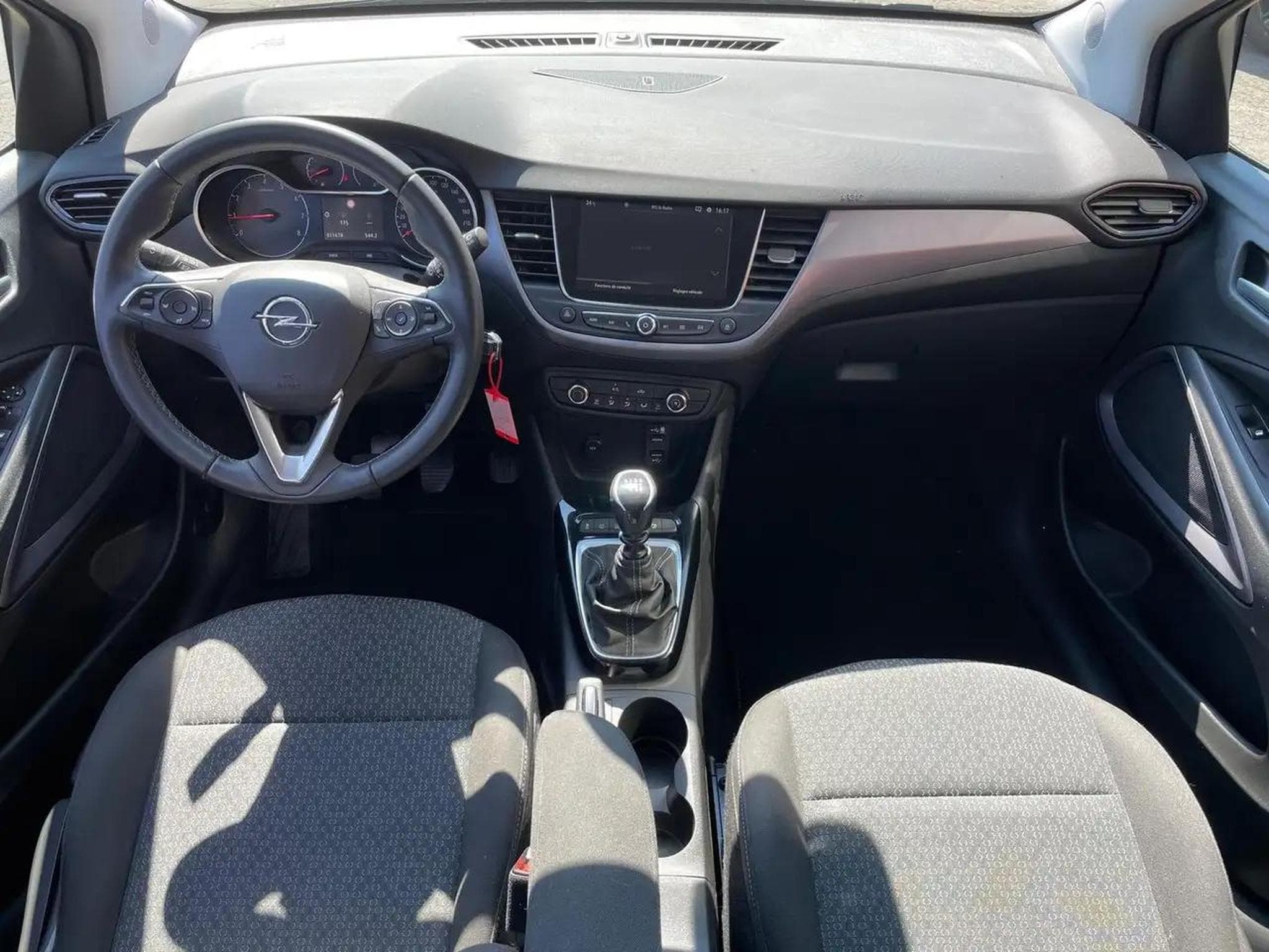 Opel Crossland (2023) - Photo 19
