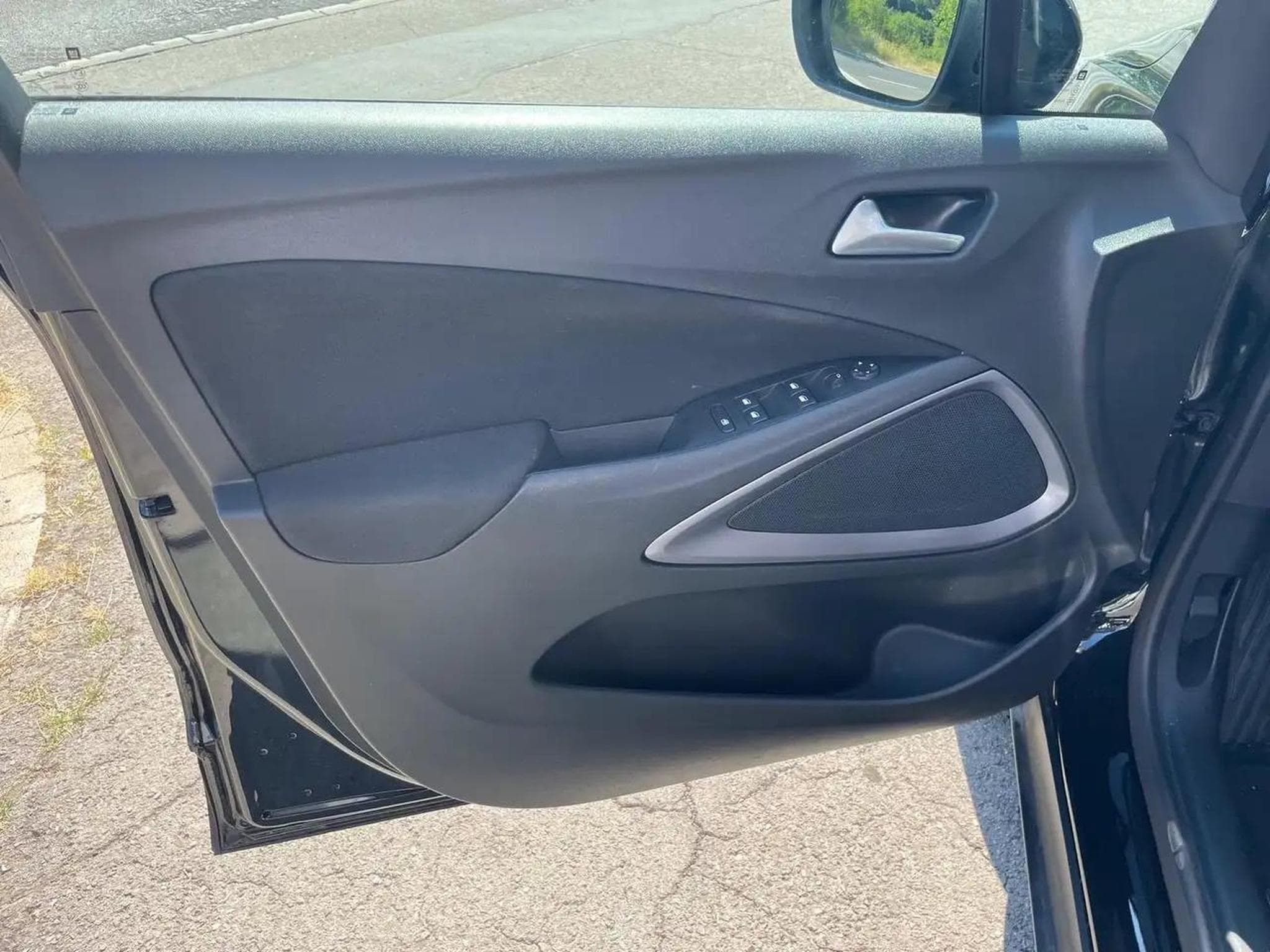 Opel Crossland (2023) - Photo 8
