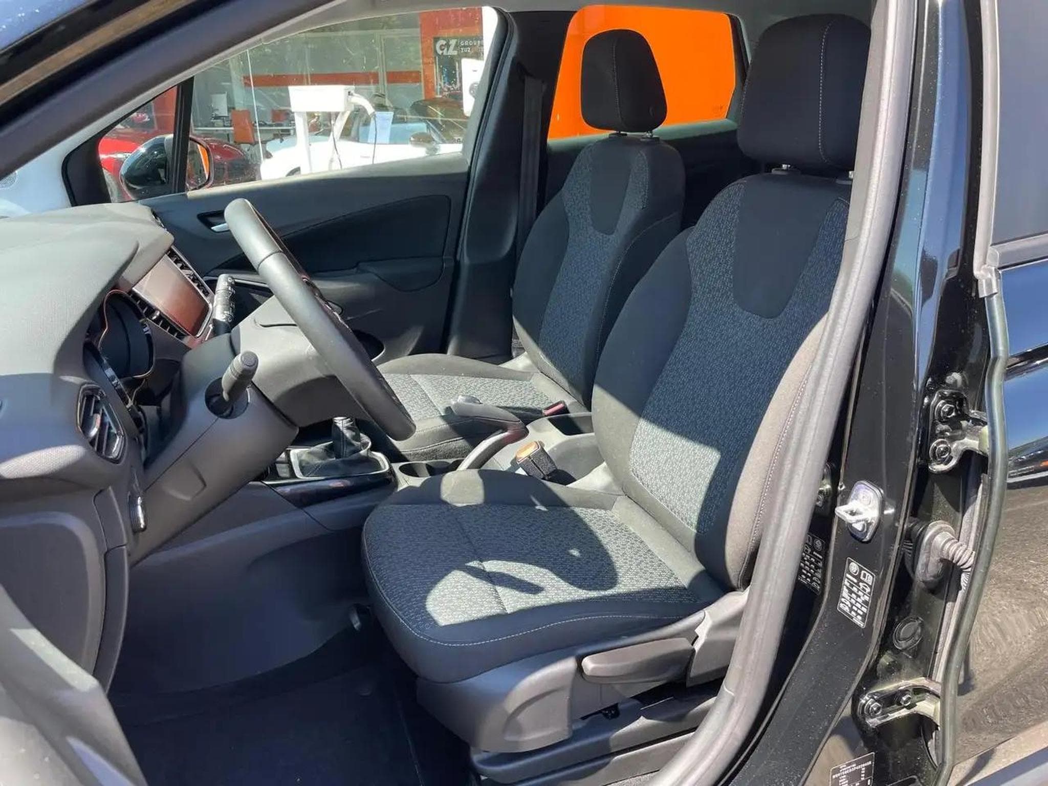 Opel Crossland (2023) - Photo 9