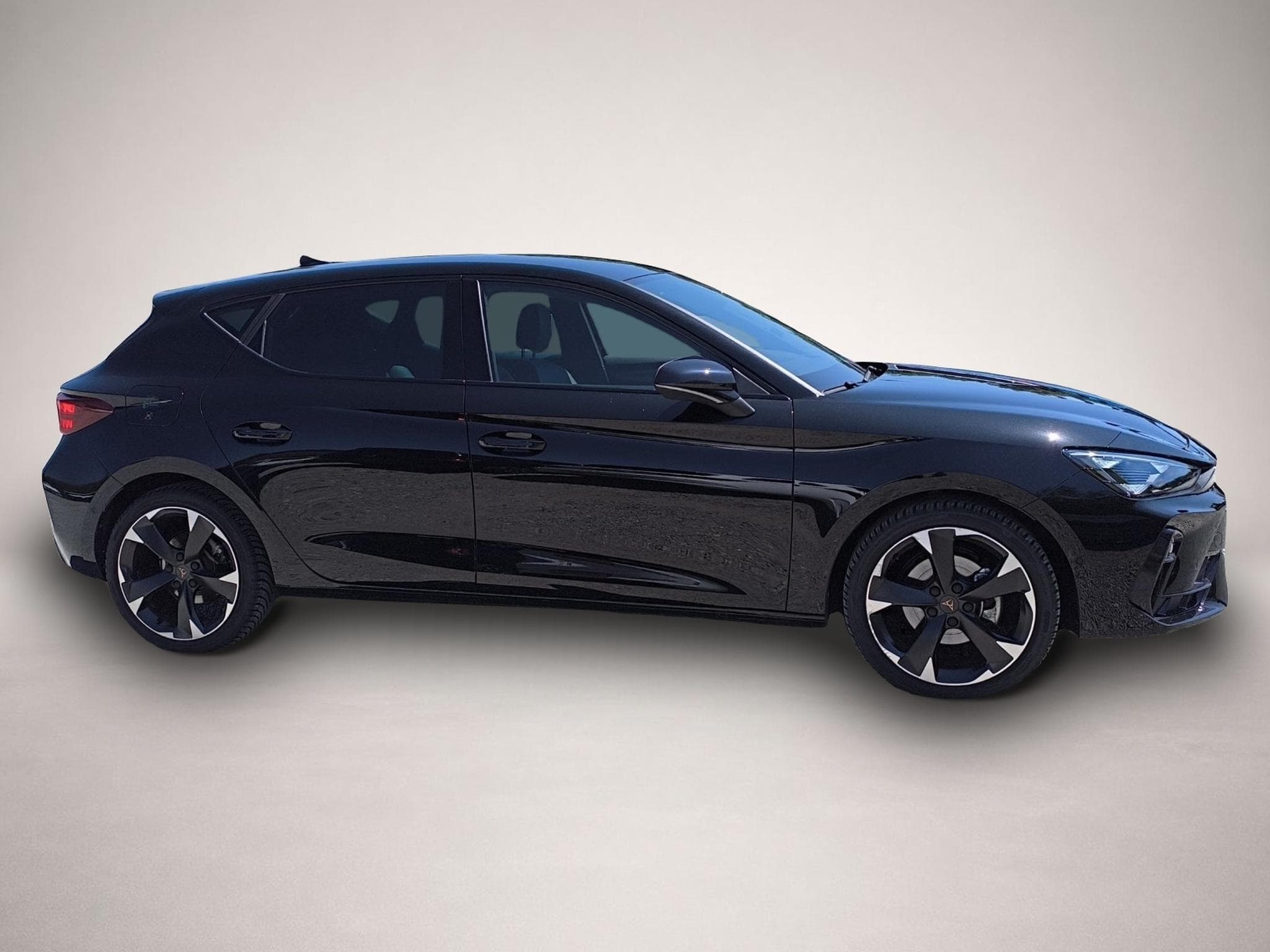 Cupra Leon (2025) - Photo 5