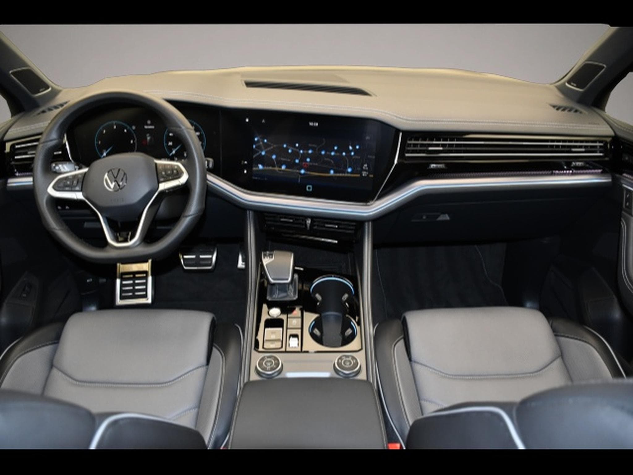 VW Touareg (2025) - Photo 4