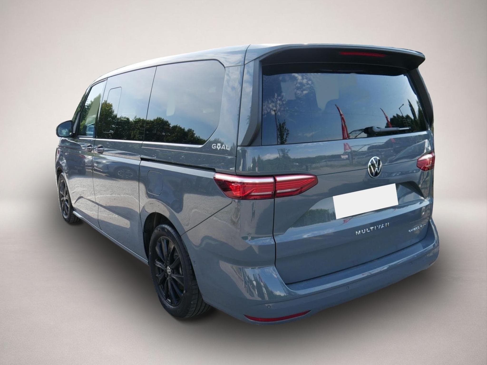 VW Multivan (2025) - Photo 4