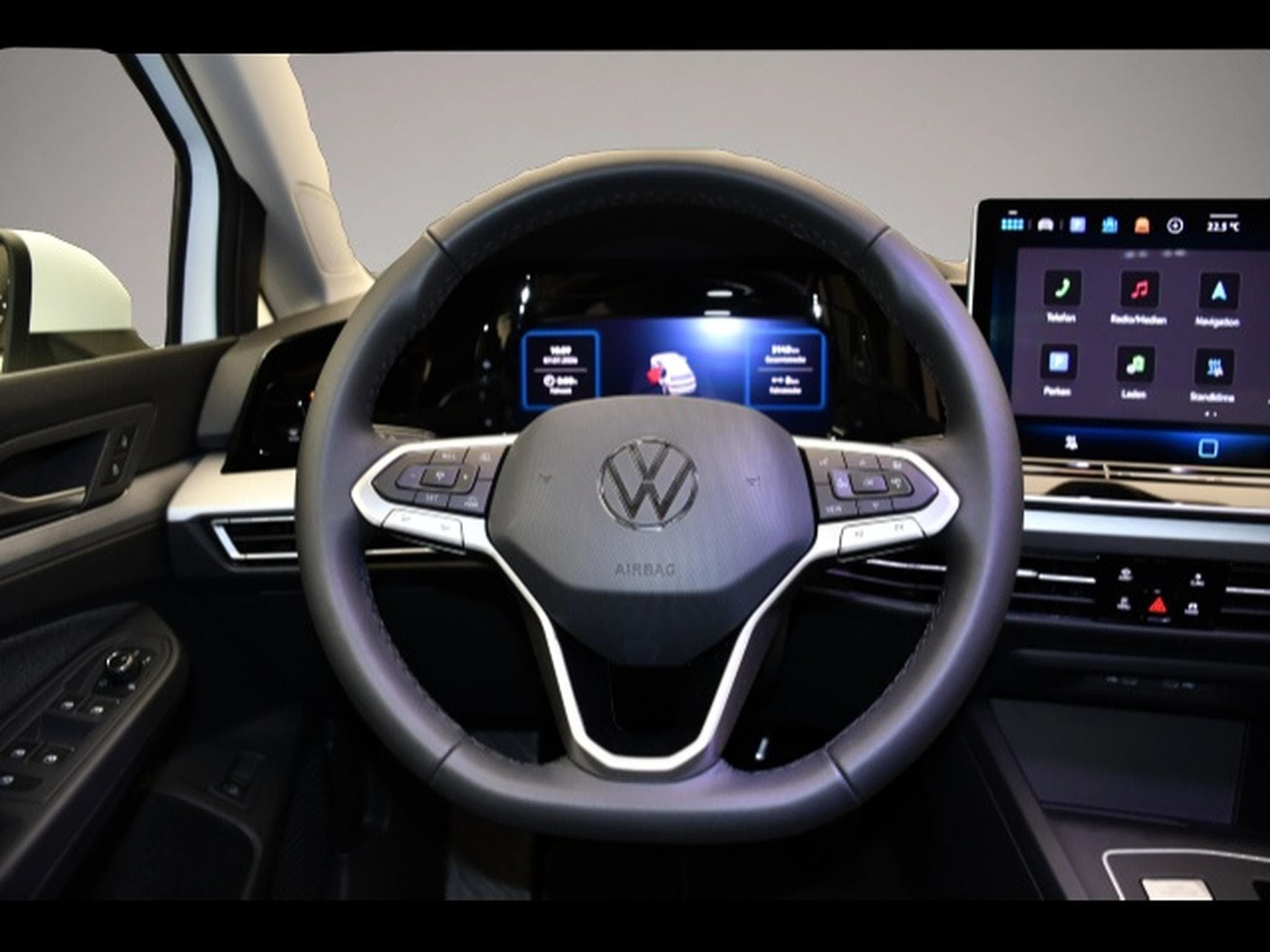 VW Golf (2025) - Photo 5
