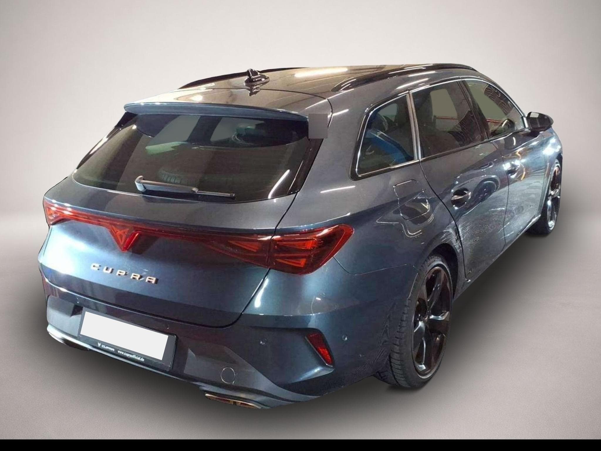 Cupra Leon (2025) - Photo 2
