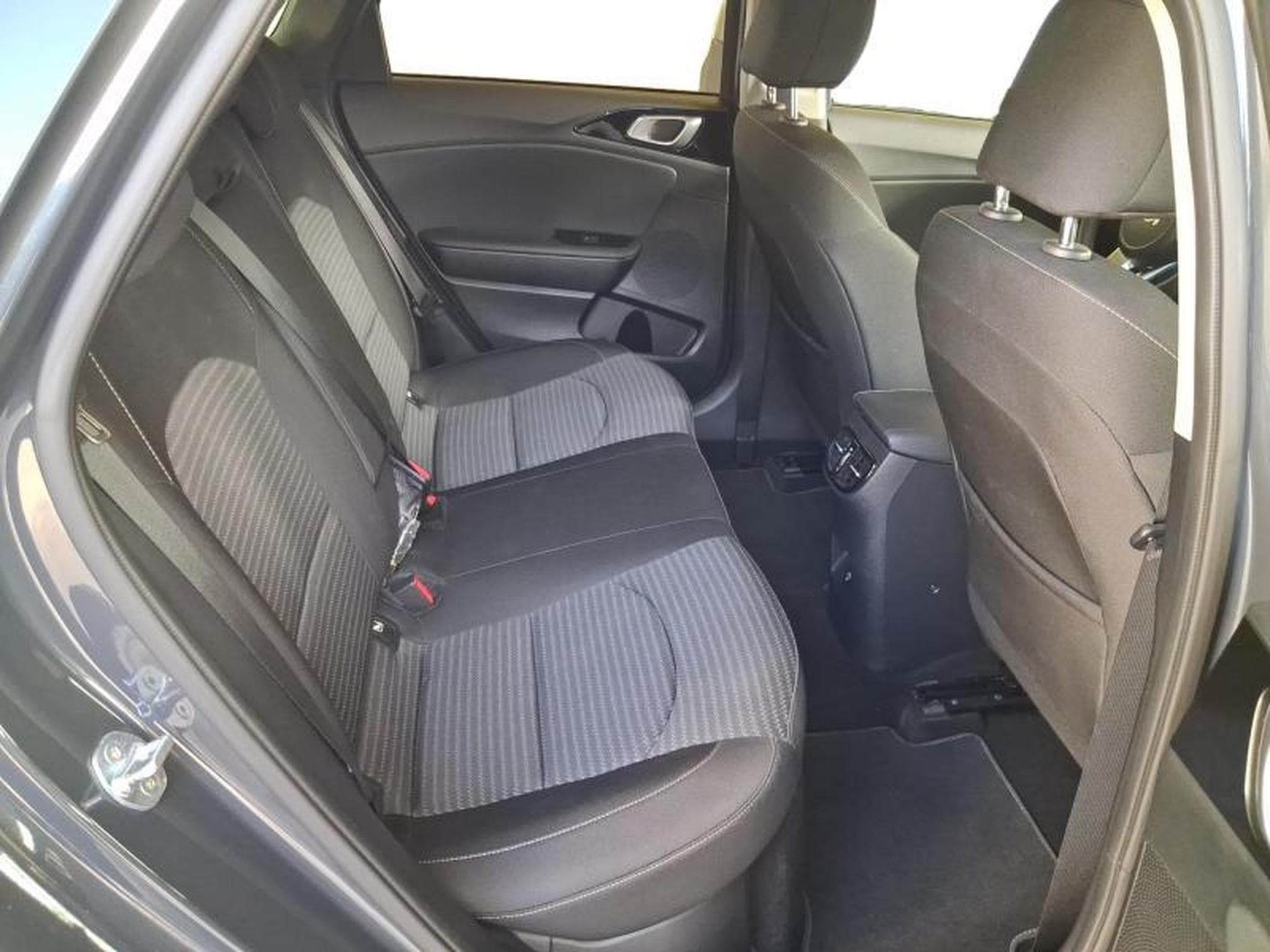 Kia Ceed Business Line (2025) - Foto 15