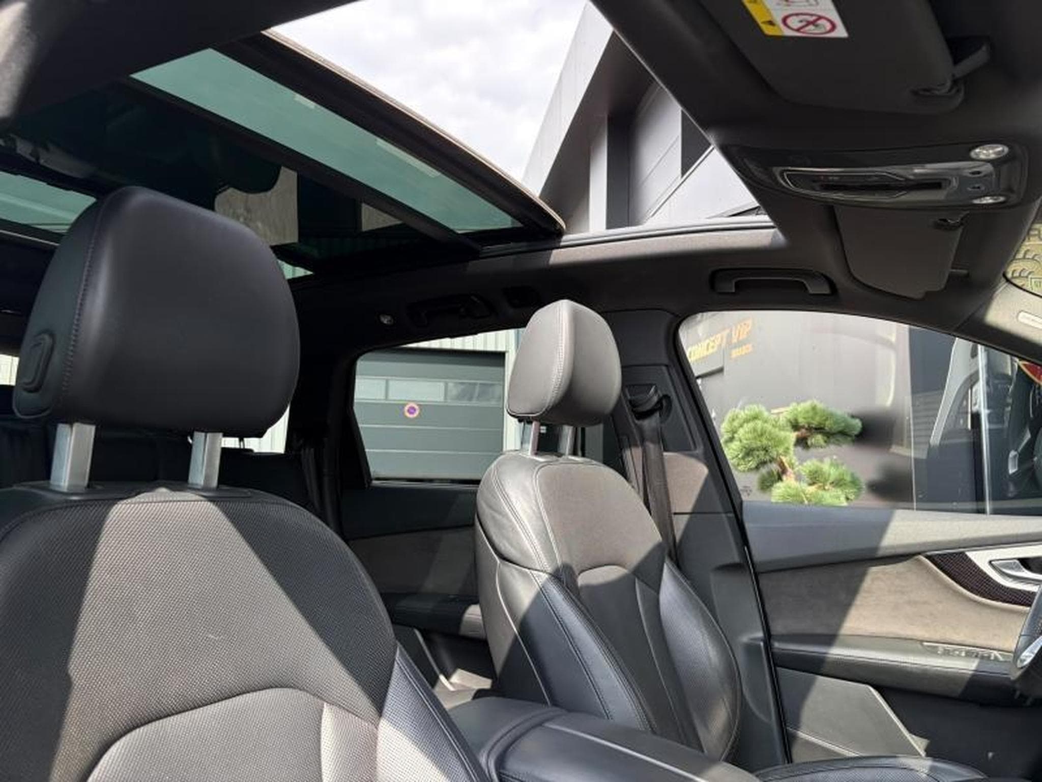 Audi SQ7 4.0d (2018) - Photo 9