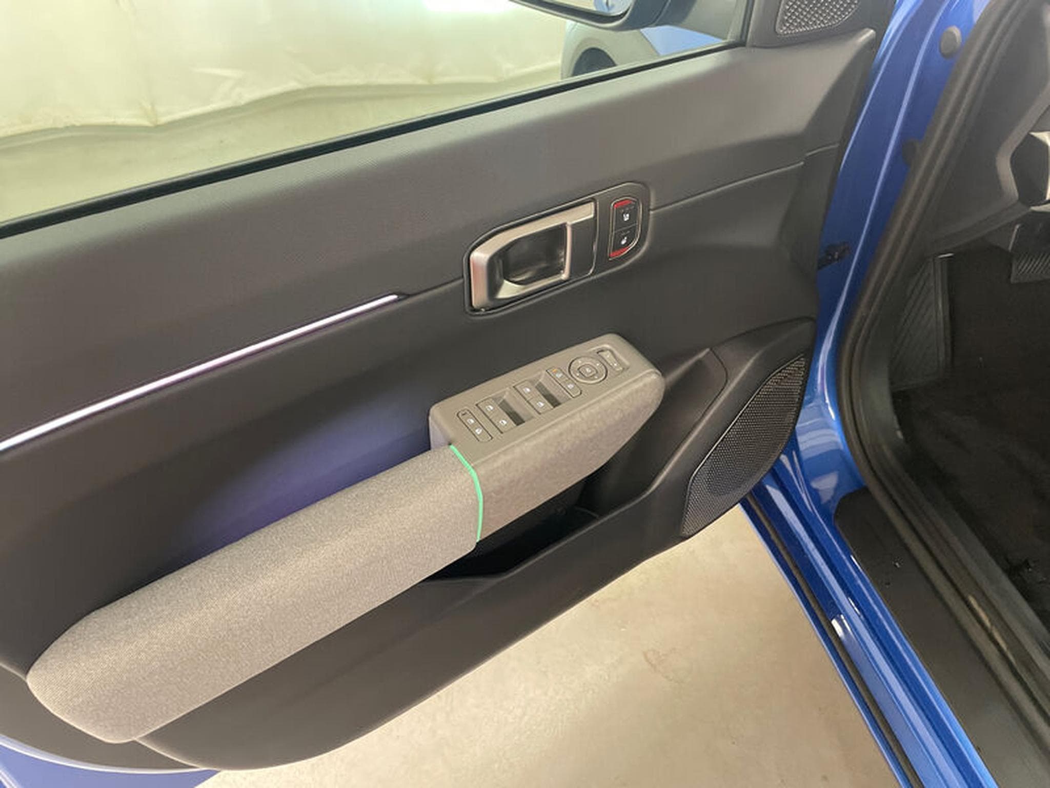 Kia EV4 Earth (2026) - Photo 16