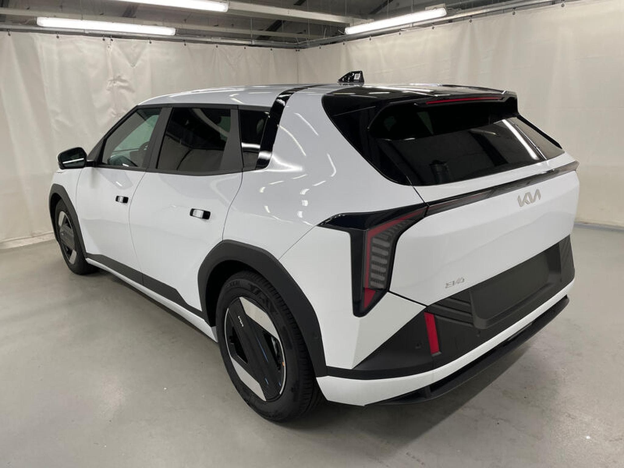 Kia EV4 Earth (2026) - Photo 4