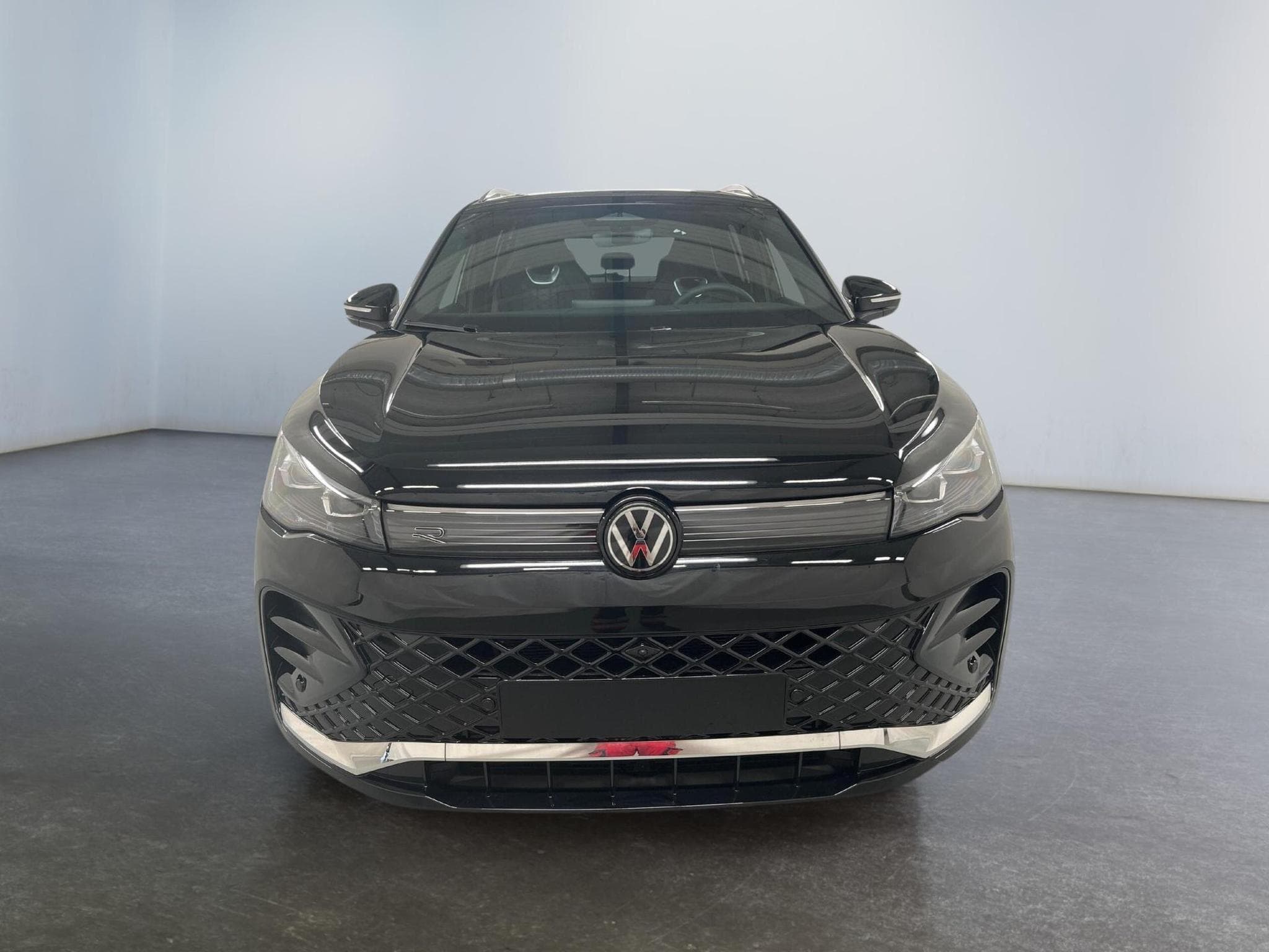 VW Tiguan R-Line (2026) - Photo 2