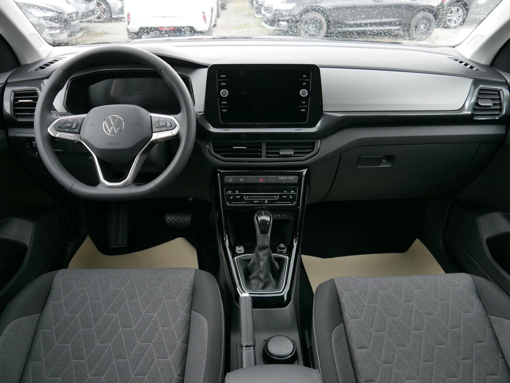 VW T-Cross LIFE (2026) - Photo 10