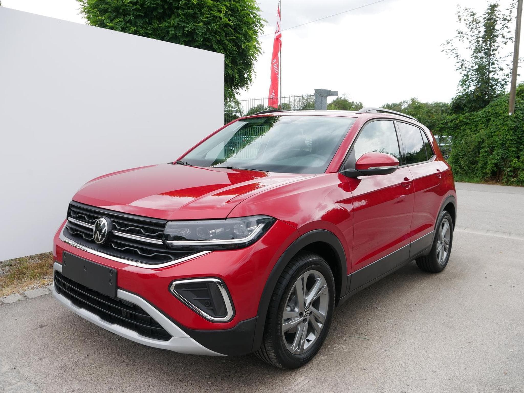 VW T-Cross LIFE (2026) - Photo 1