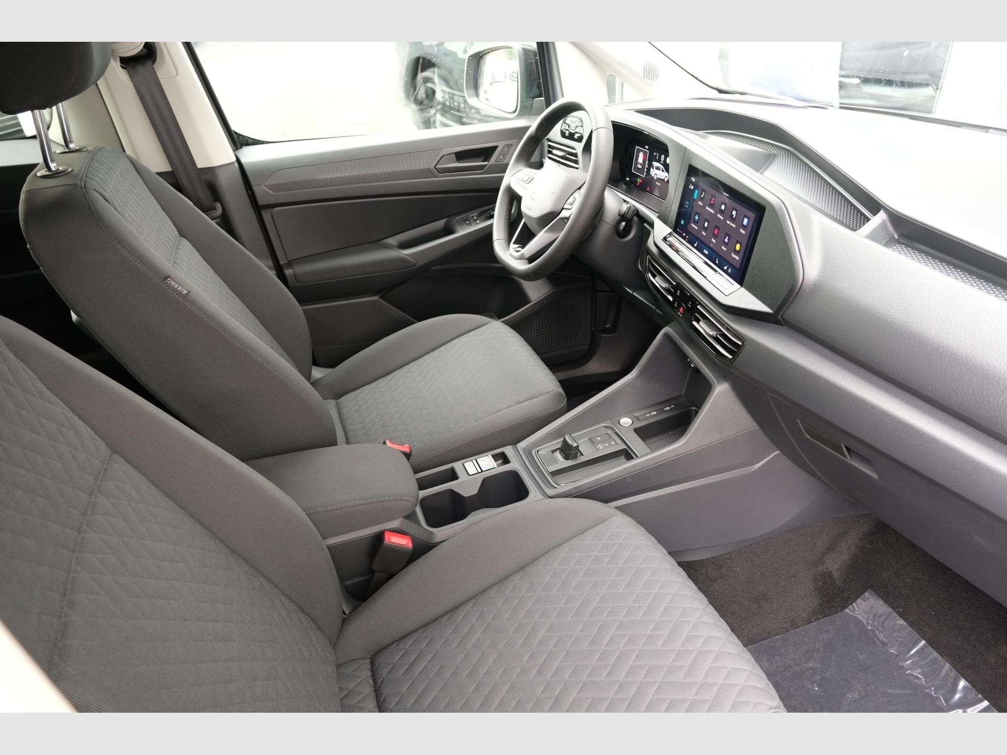 VW Caddy 1.5 TSI DSG (2026) - Photo 20