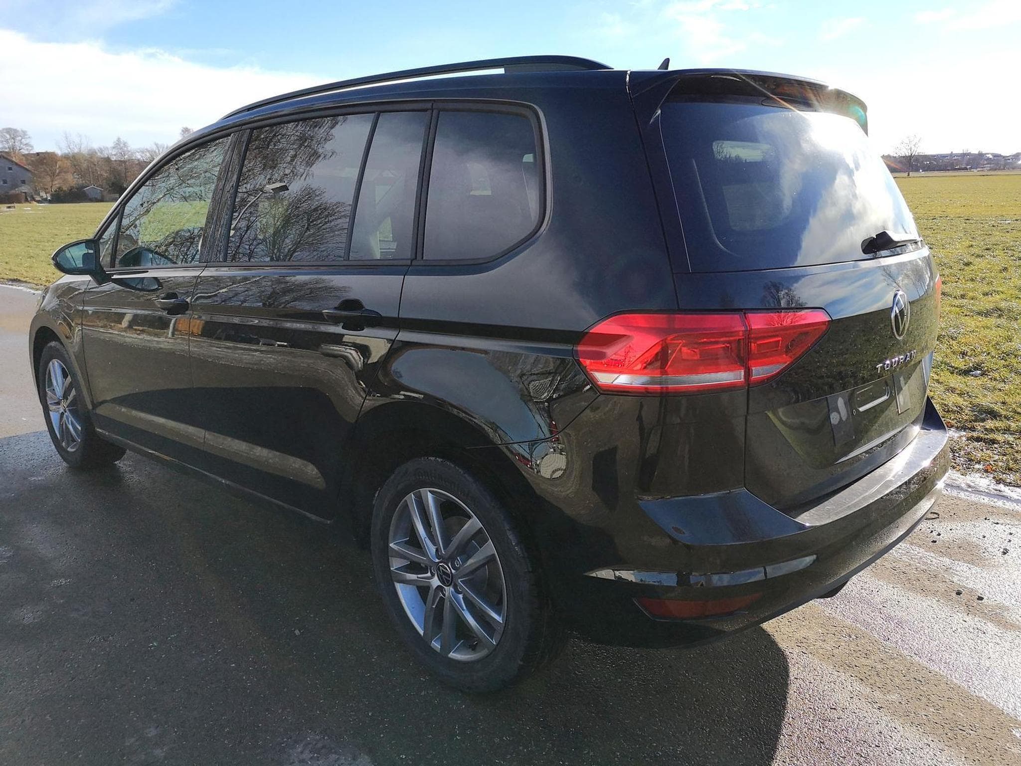 VW Touran Comfortline BMT/Start-Stopp (2026) - Photo 2
