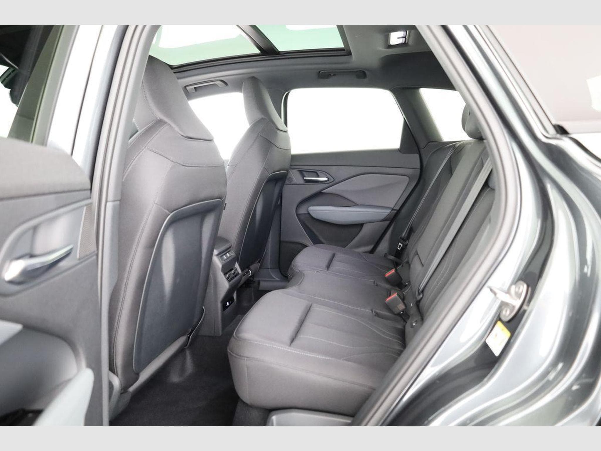 Audi Q3 TFSI quattro 150 kW (2026) - Photo 14