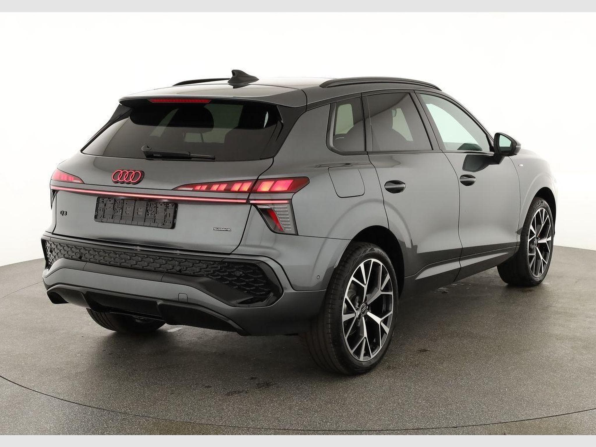 Audi Q3 TFSI quattro 150 kW (2026) - Photo 2