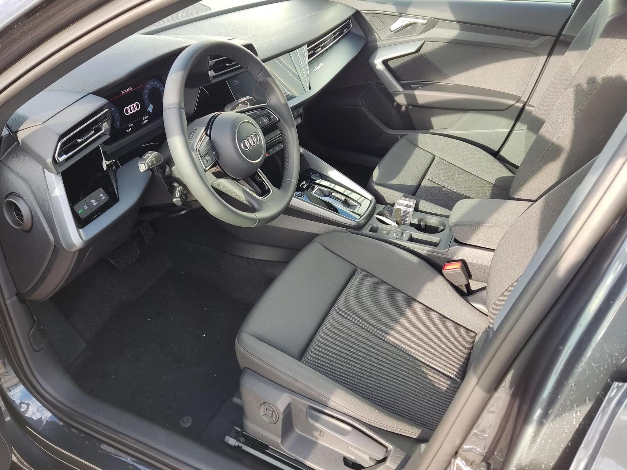 Audi A3 Sportback 35 TFSI (2026) - Photo 5