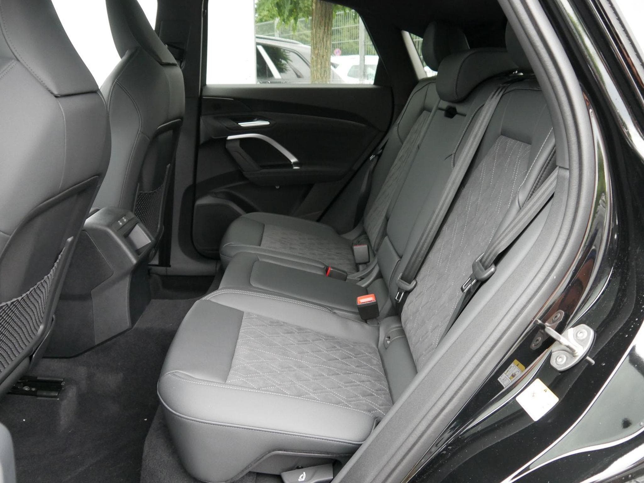 Audi Q5 Sportback S-LINE (2026) - Photo 9