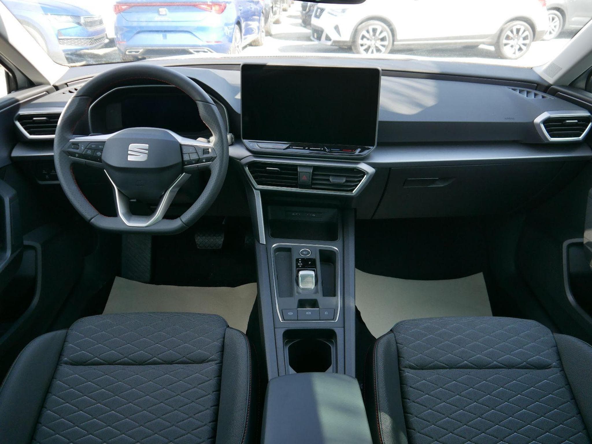 Seat Leon FR 1.5 eTSI DSG (2026) - Photo 14