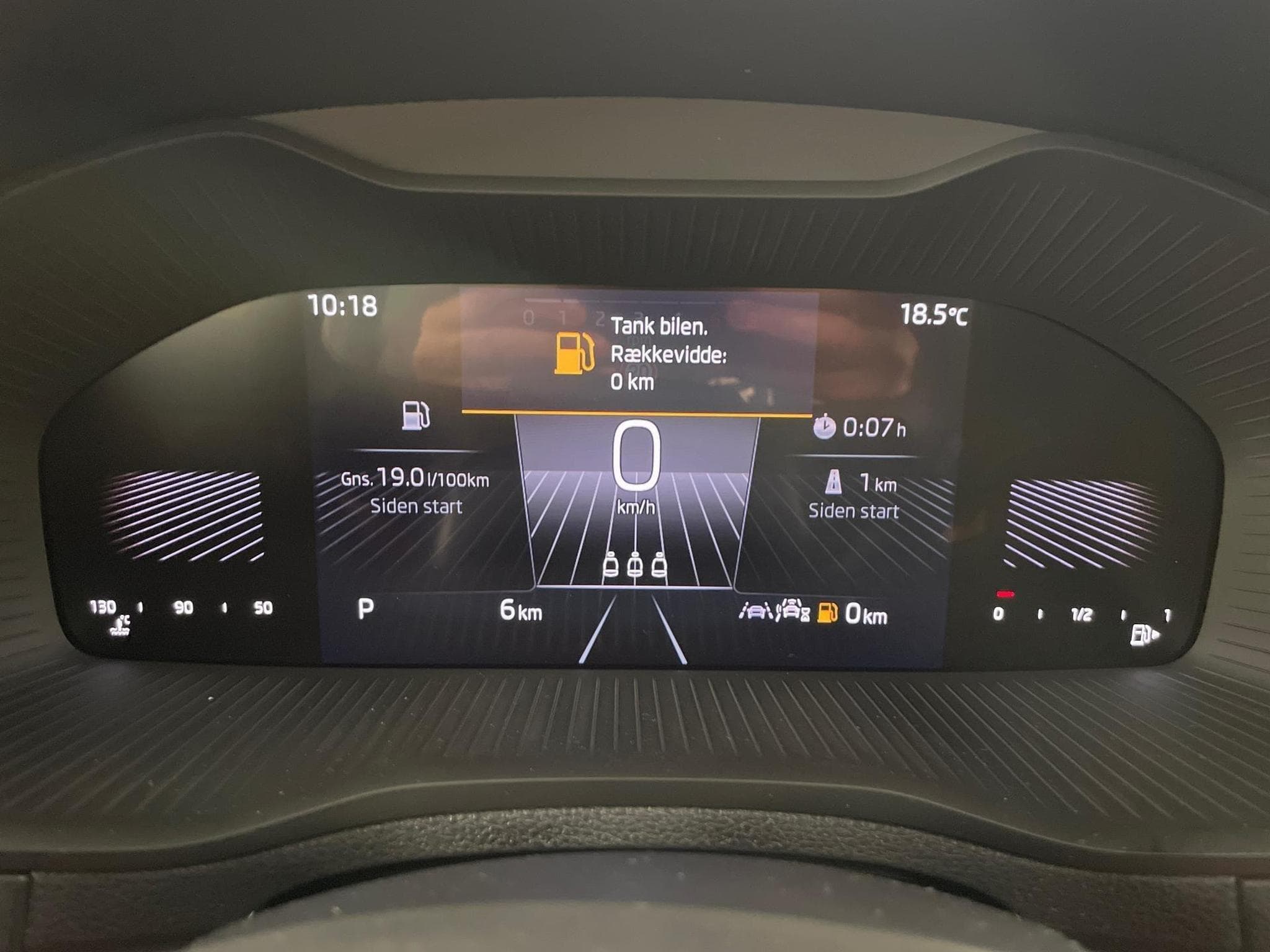 Skoda Karoq Selection (2026) - Photo 13
