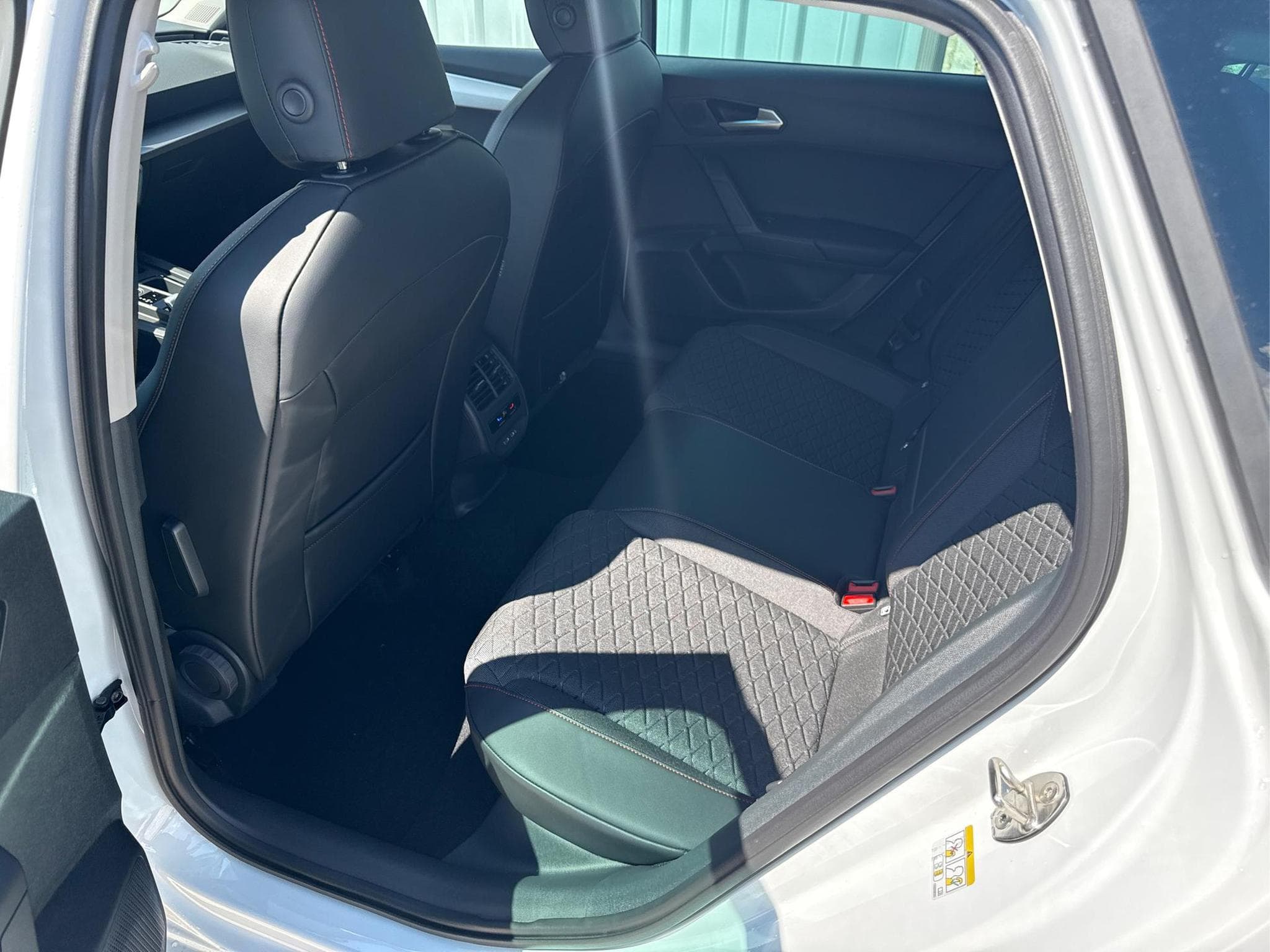 Seat Leon FR 1.5 eTSI (2026) - Photo 7