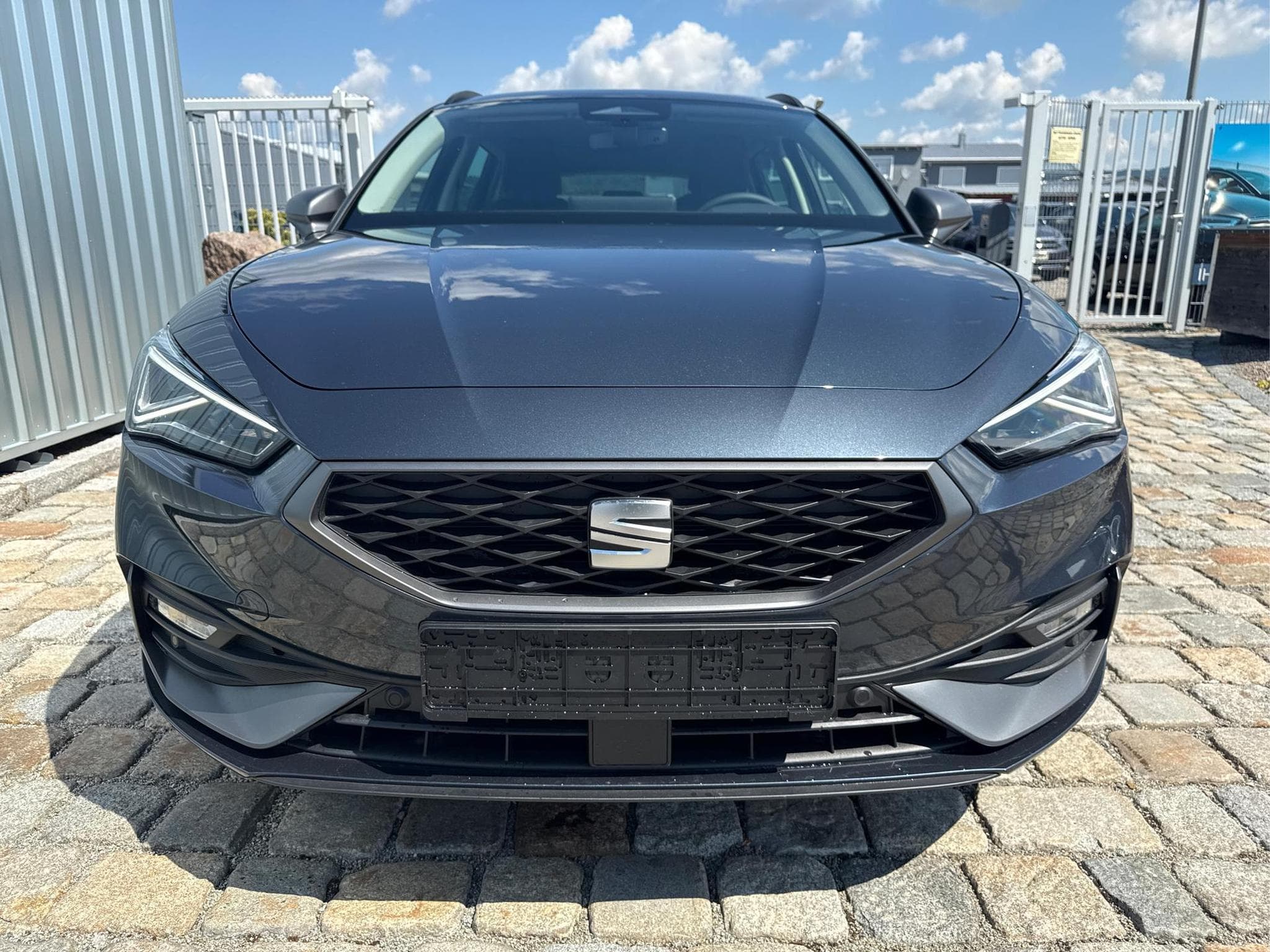 Seat Leon FR 1.5 eTSI (2026) - Photo 11