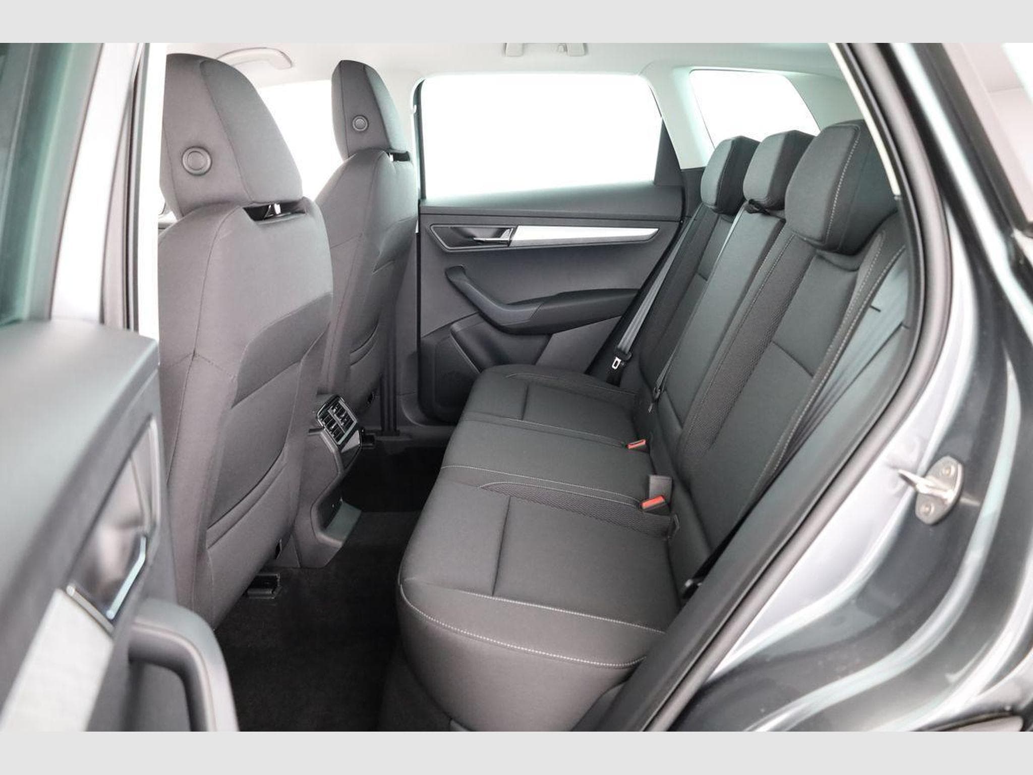 Skoda Karoq Selection 4x4 (2026) - Photo 11
