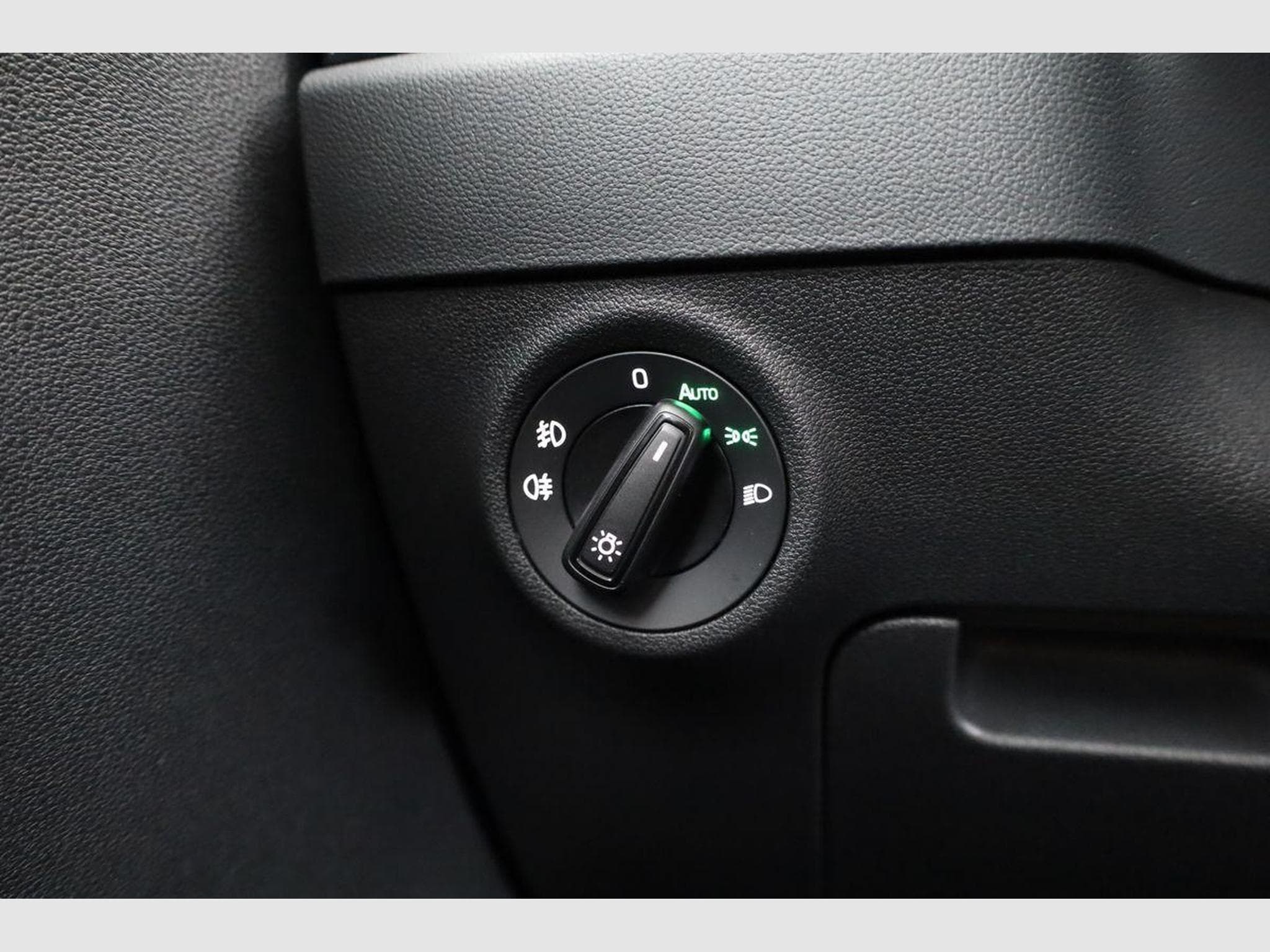 Skoda Karoq Selection 4x4 (2026) - Photo 8