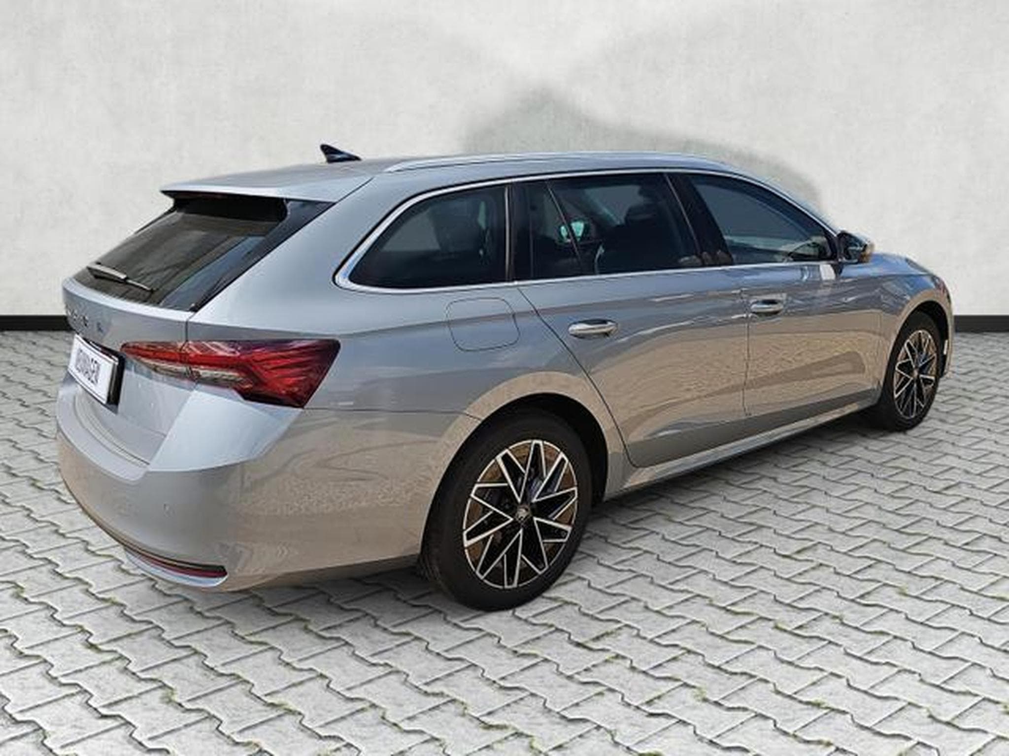 Skoda Octavia 2.0 TDI 110 kW Selection (2026) - Foto 7