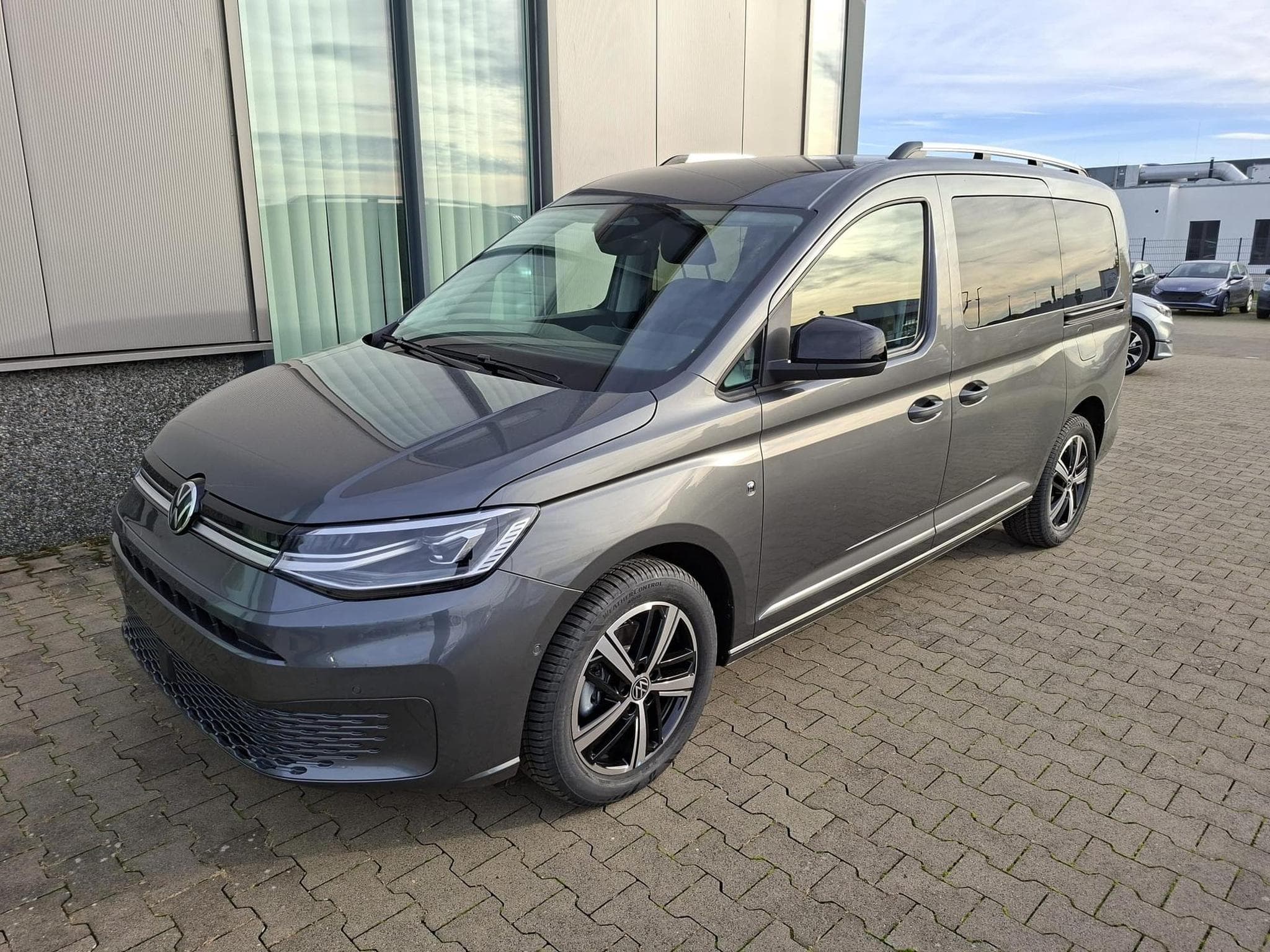 VW Caddy Style (2026) - Foto 1