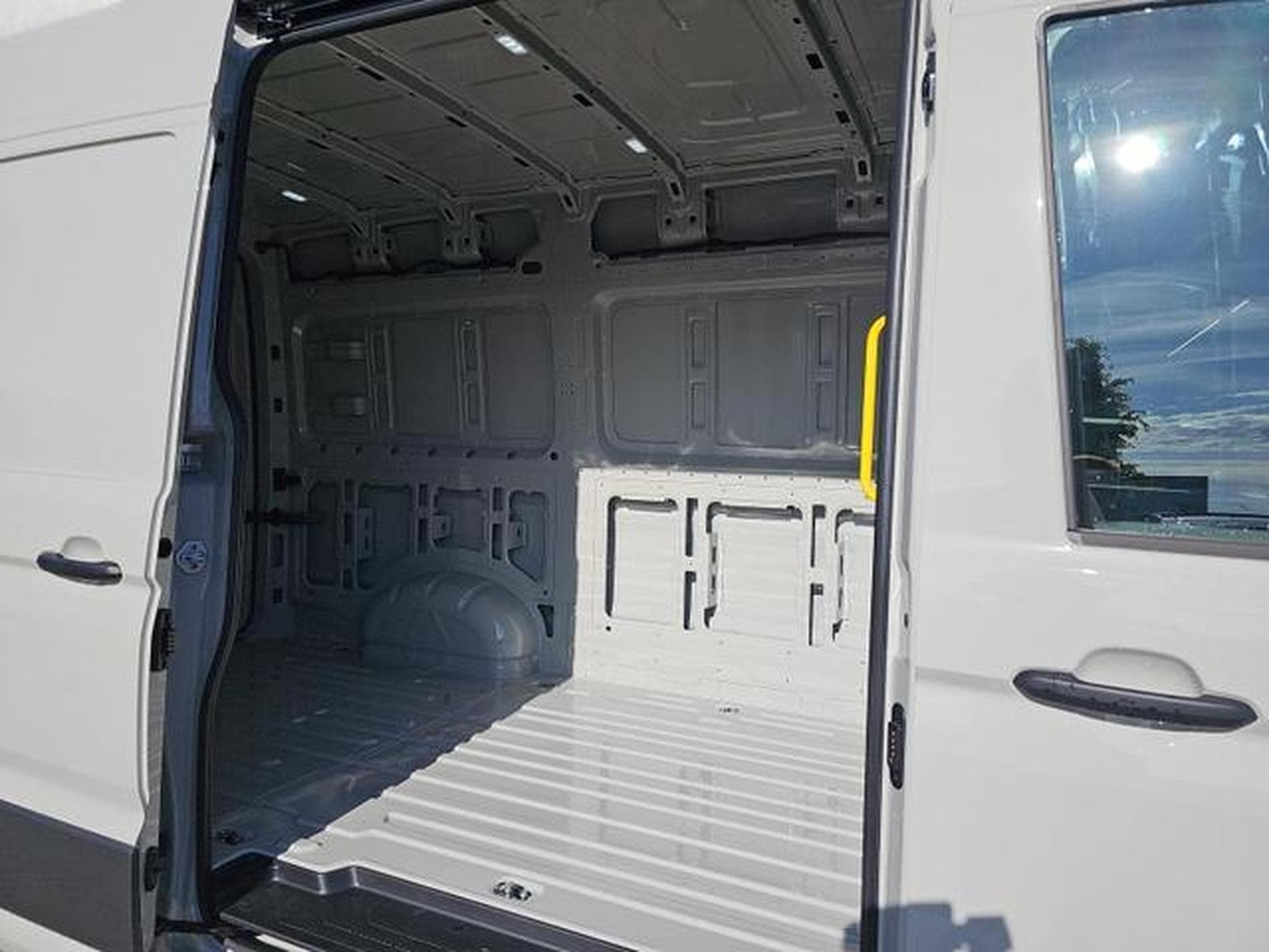 VW Crafter Kasten 35 mittellang Hochdach FWD (2026) - Foto 13