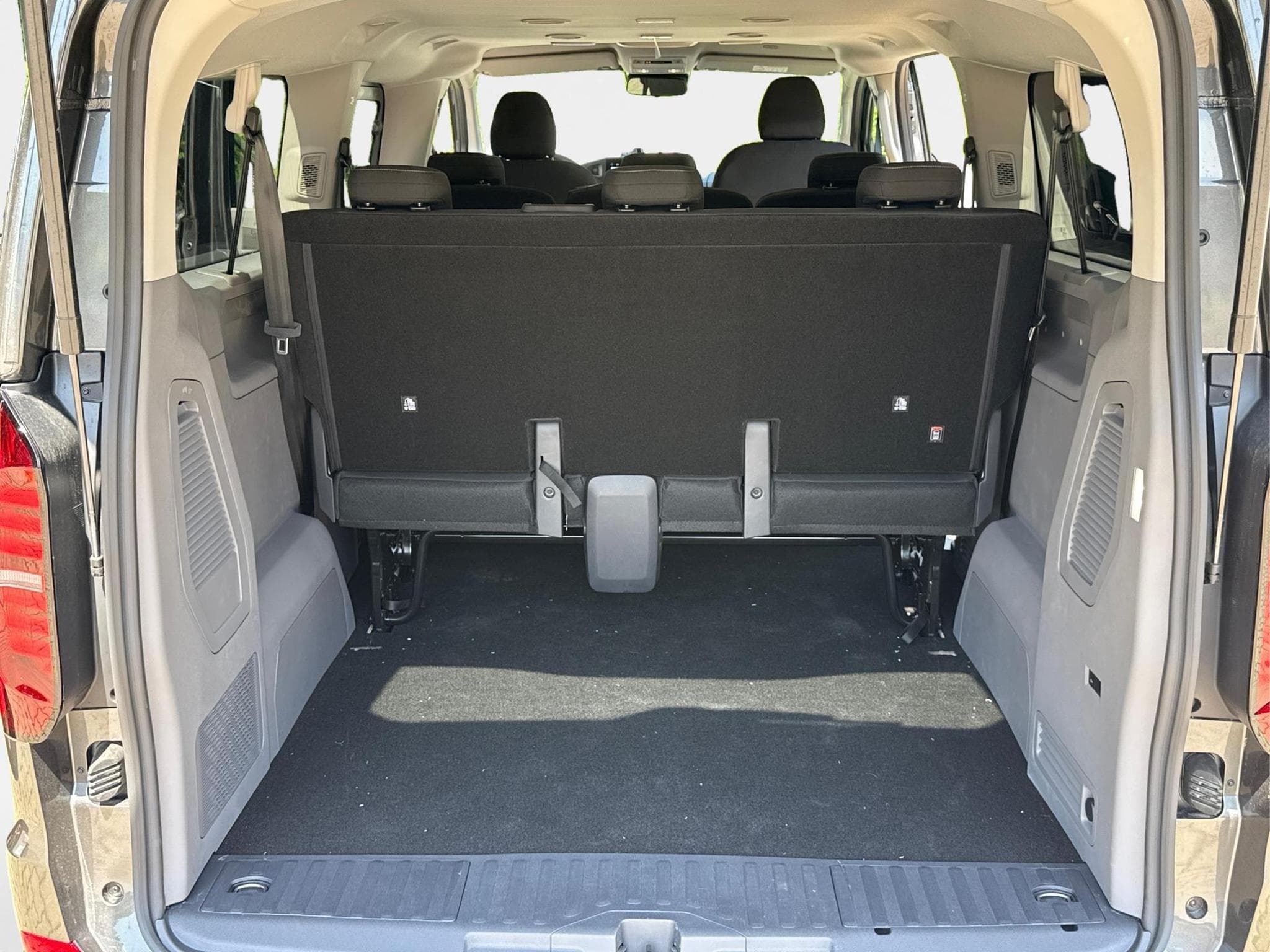 VW T7 Basis (2026) - Foto 11