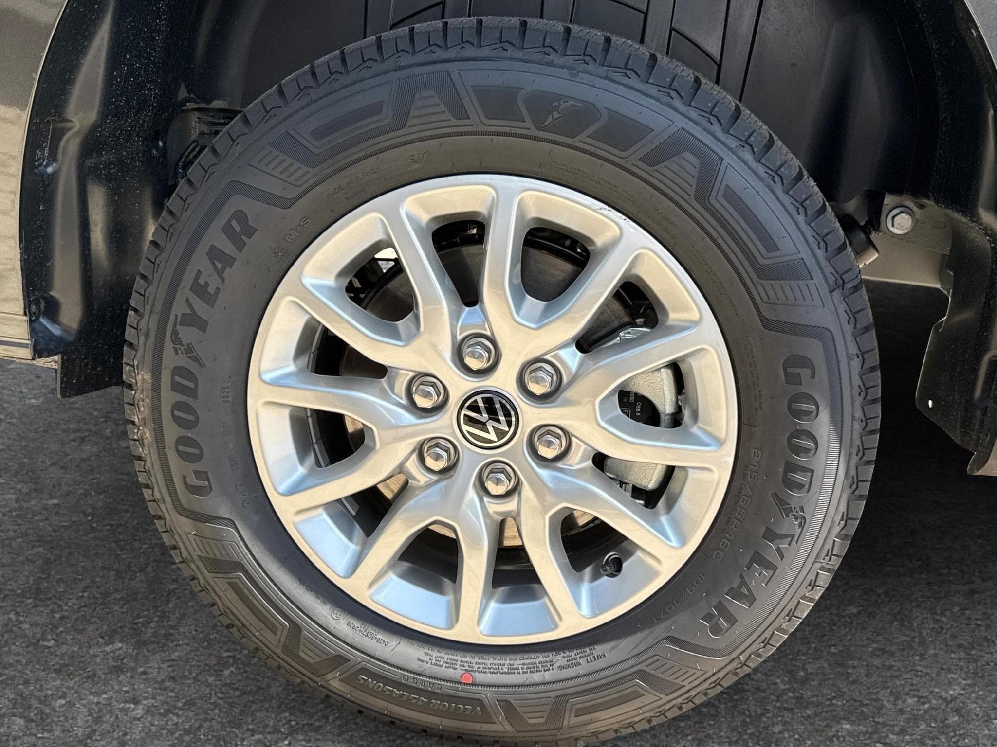 VW T7 Basis (2026) - Foto 12