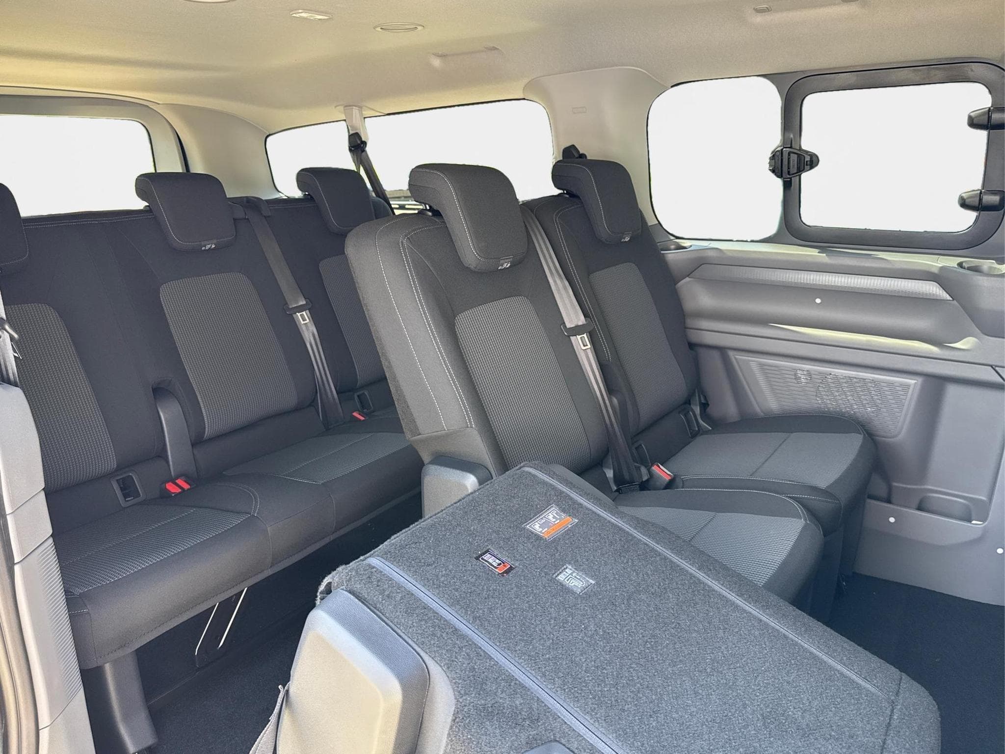 VW T7 Basis (2026) - Foto 18