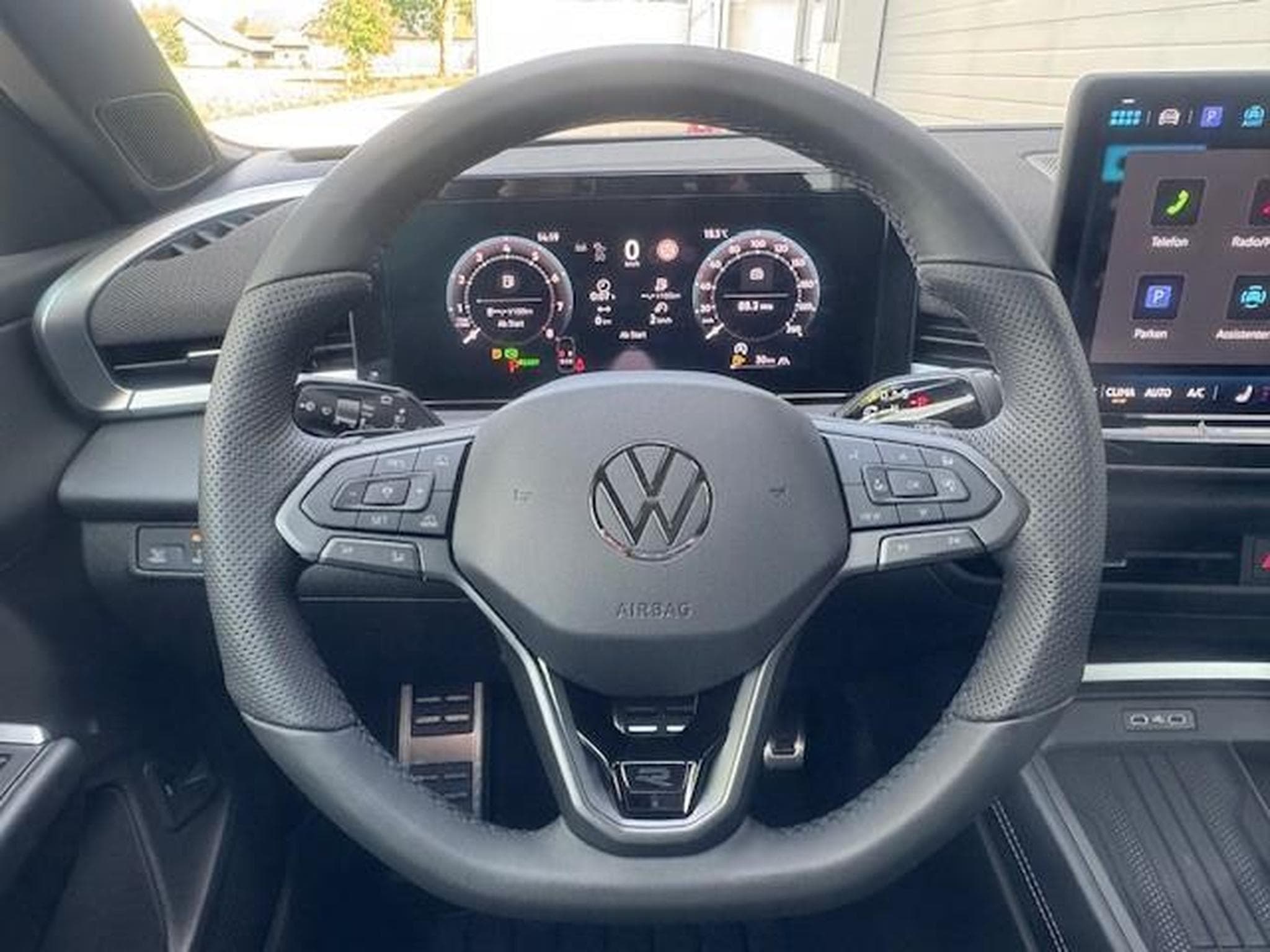 VW T-Roc 1.5 eTSI 110 kW R-Line (2026) - Foto 4