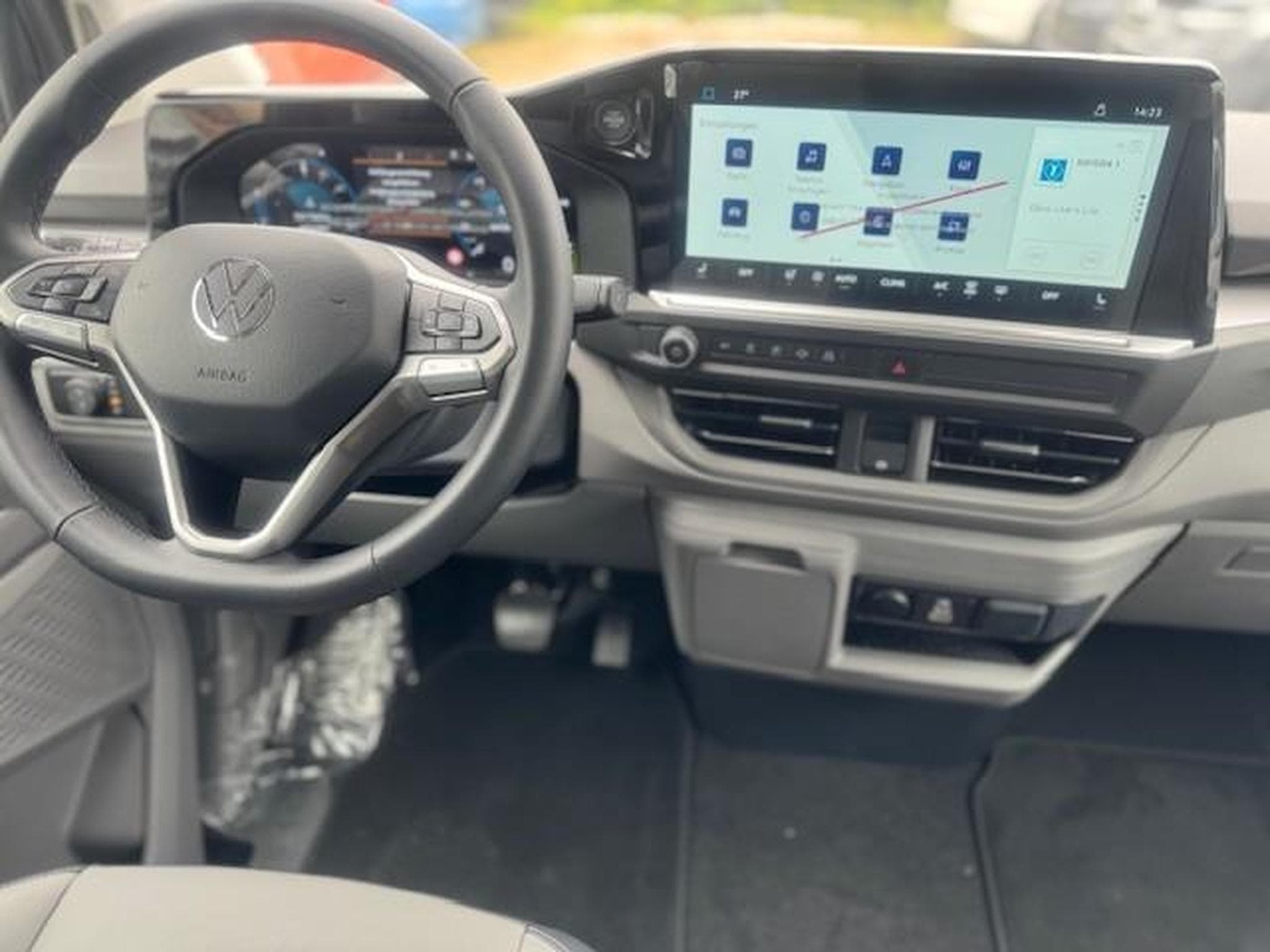 VW e-Caravelle BEV 160 kW Style RWD KR (2026) - Photo 5