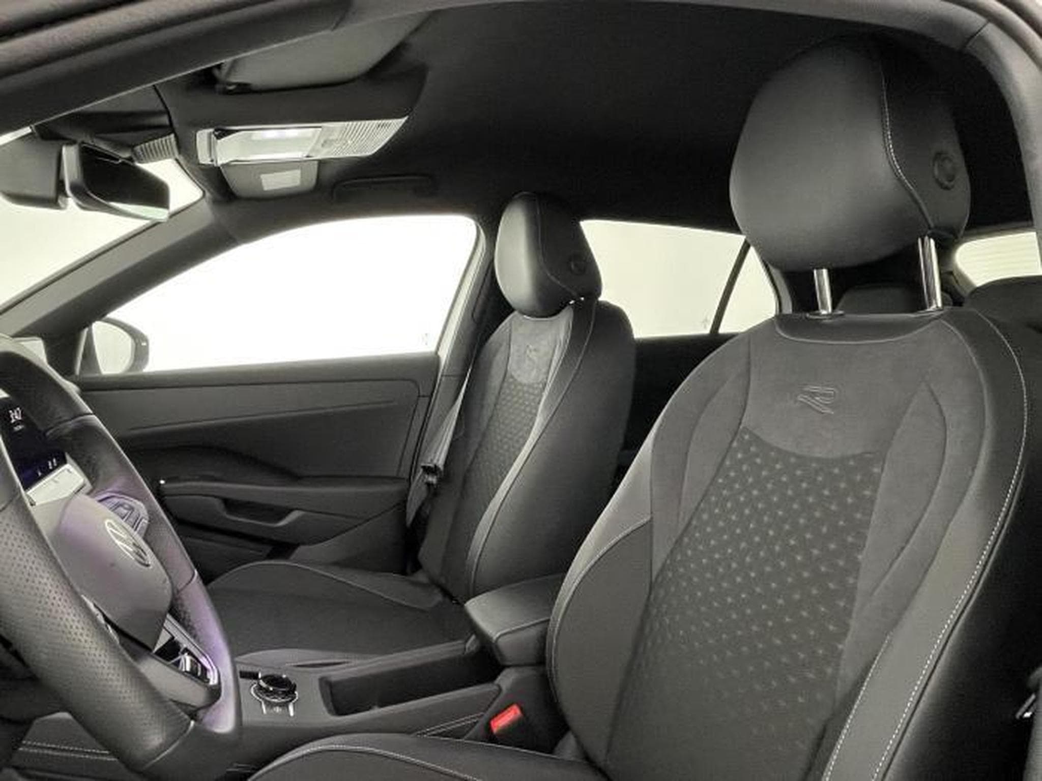 VW T-Roc R-Line (2026) - Foto 12