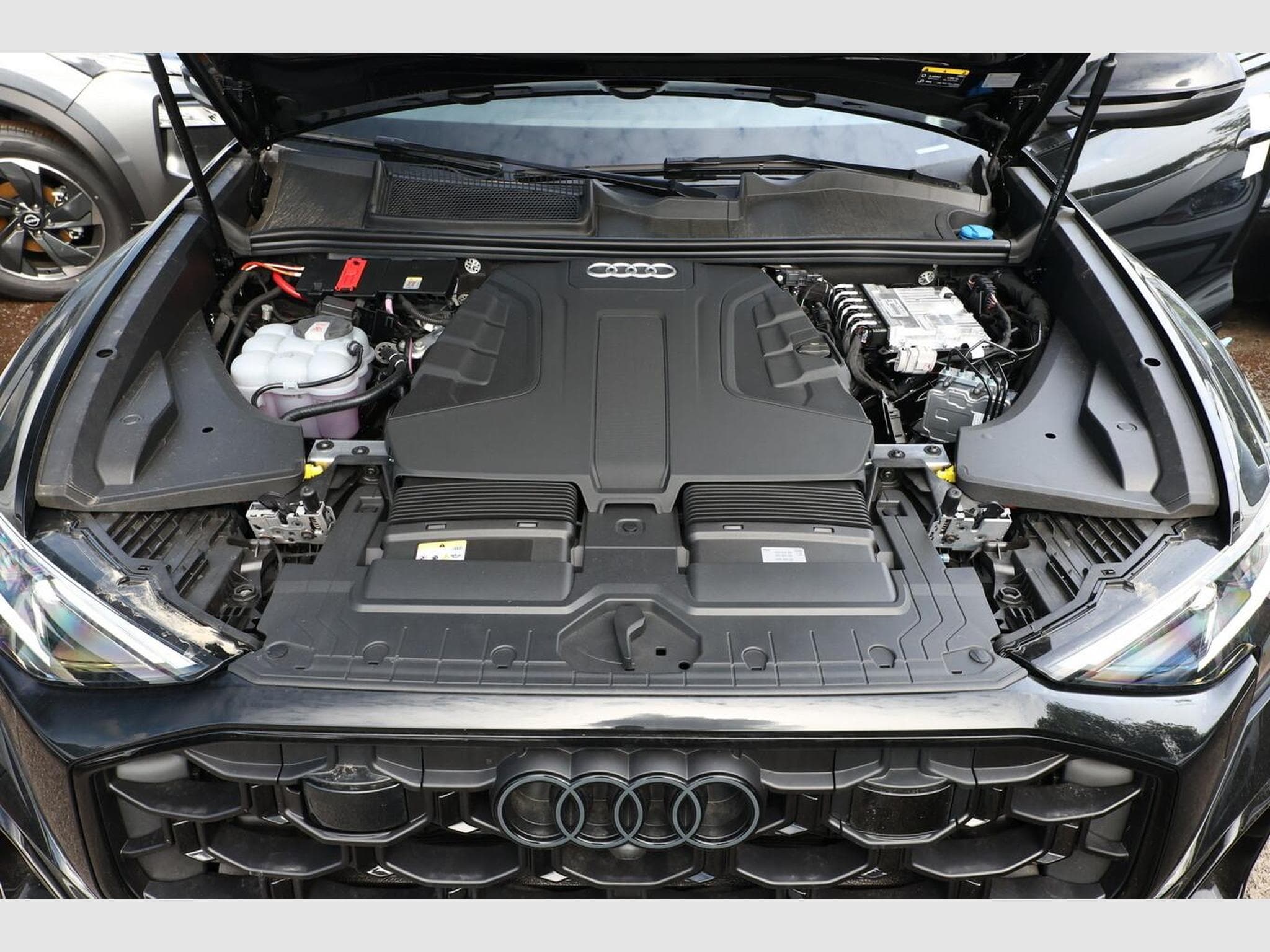 Audi Q8 S line (2026) - Foto 12