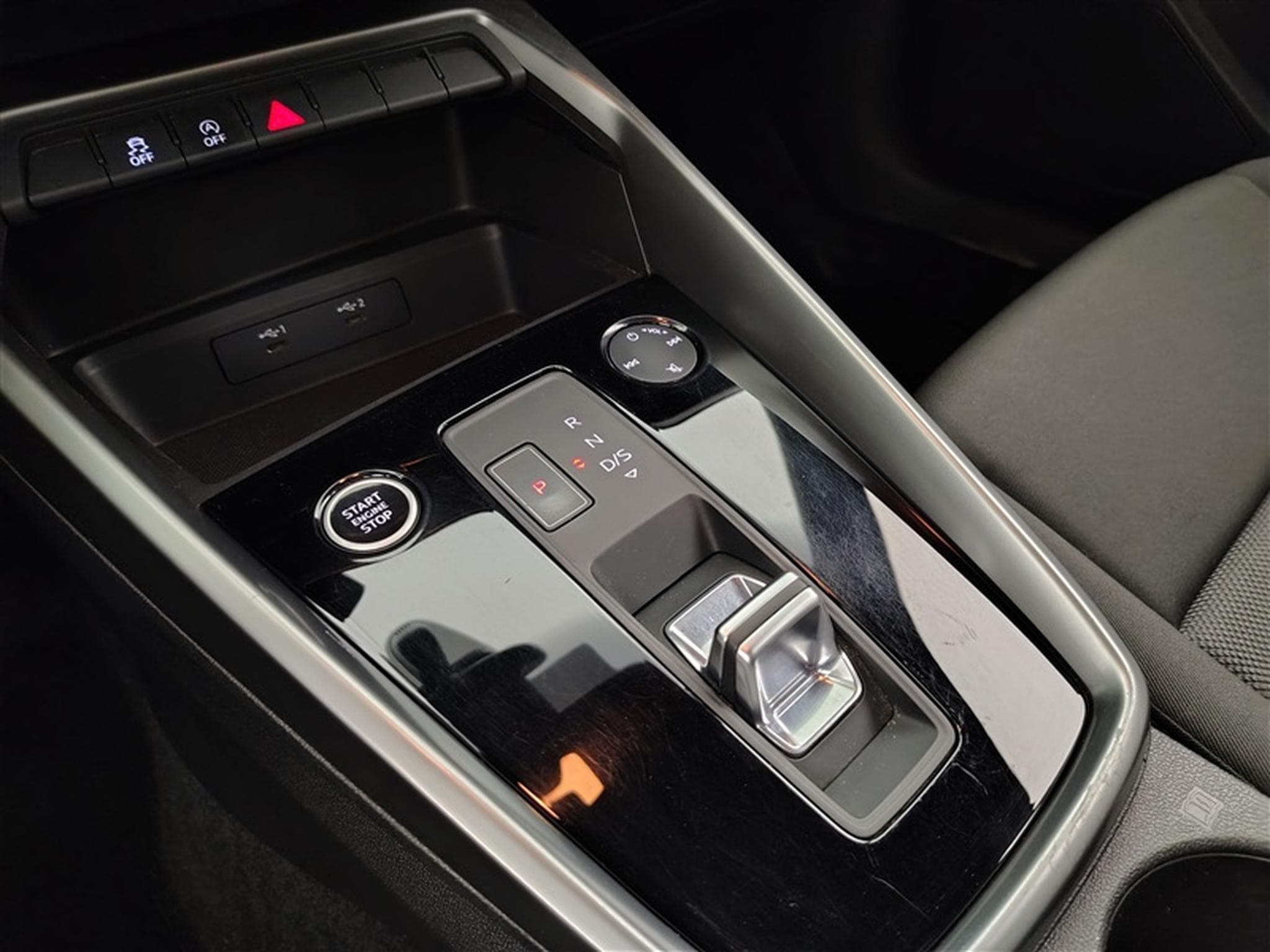 Audi A3 Sportback 35 TDi S-Tronic Navi / Led / PDC av+ar (2021) - Photo 12