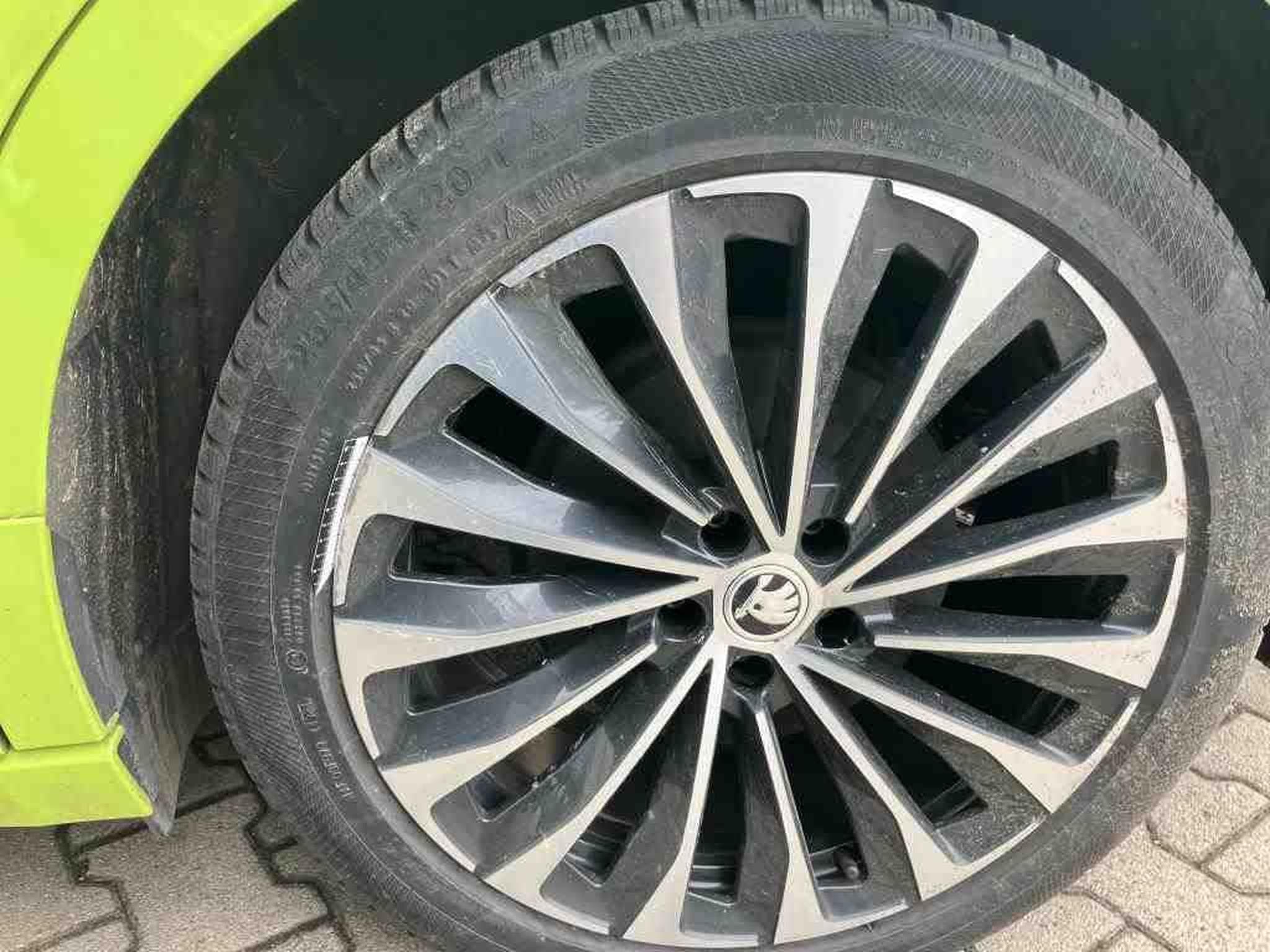 Skoda Enyaq RS Coupe (2023) - Photo 19