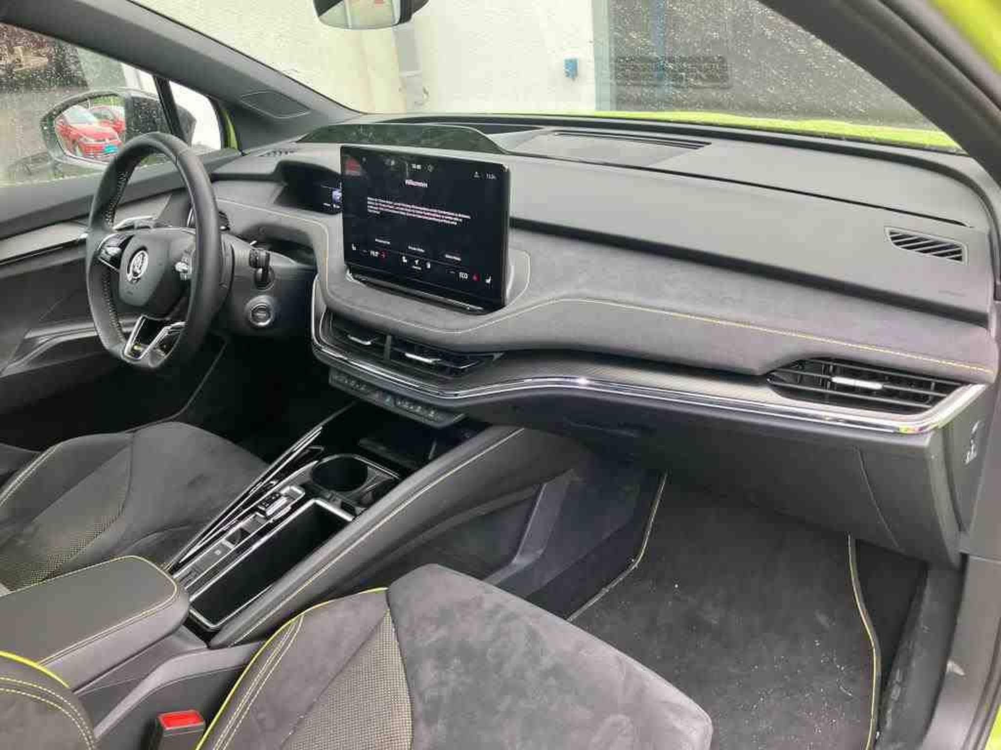 Skoda Enyaq RS Coupe (2023) - Photo 6
