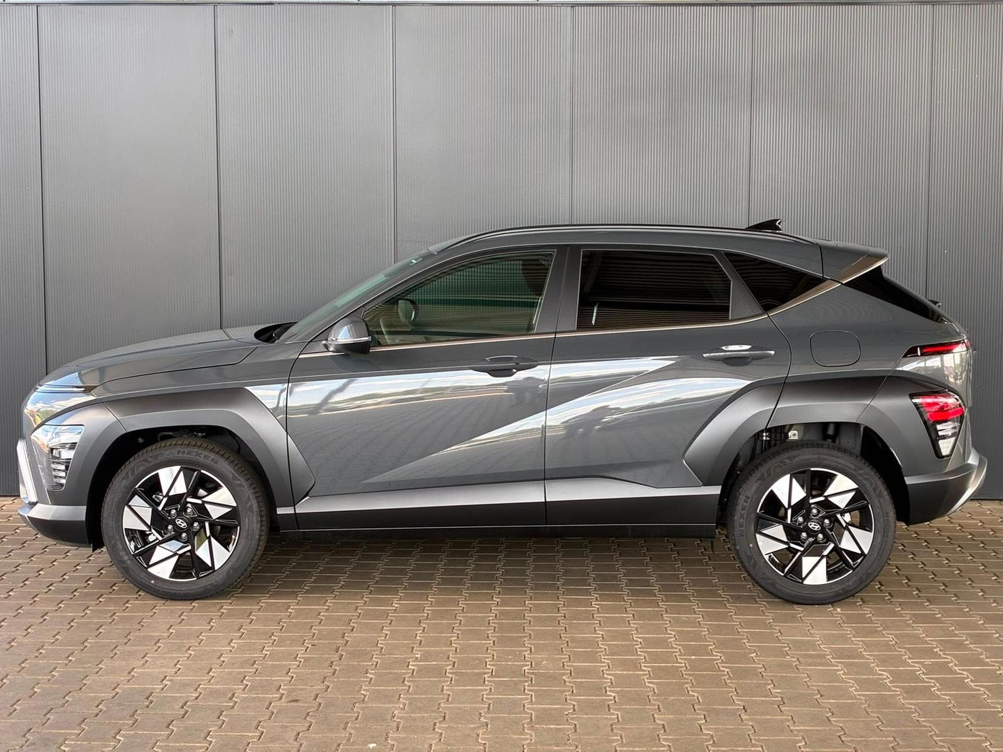Hyundai Kona Comfort (2025) - Foto 2