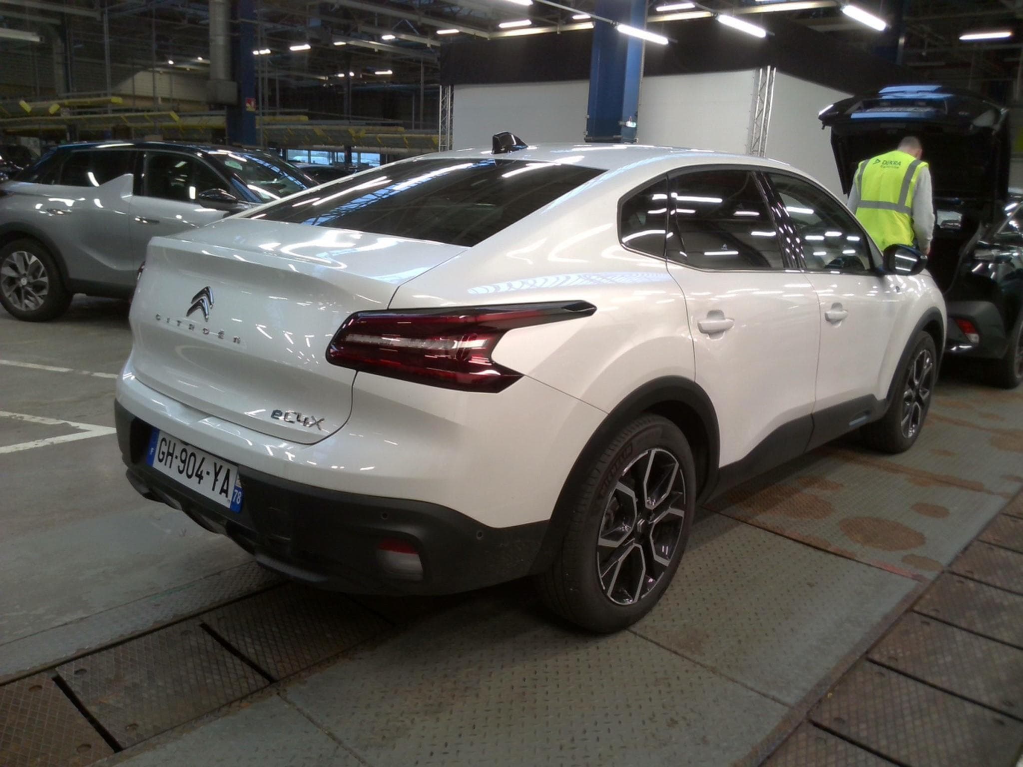 Citroen C4 X Shine (2022) - Photo 2