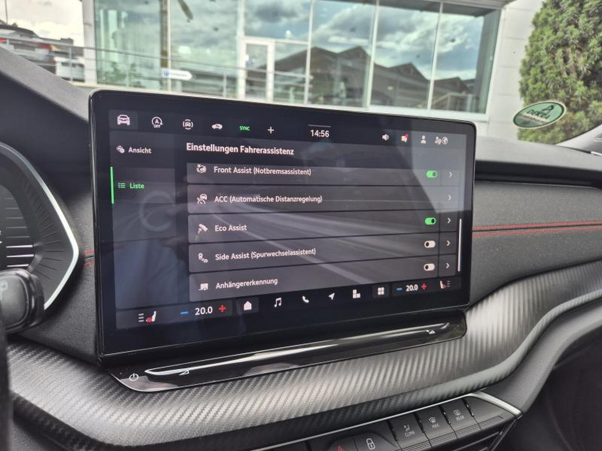 Skoda Octavia Combi RS 2.0 TSI DSG7 (2025) - Photo 15