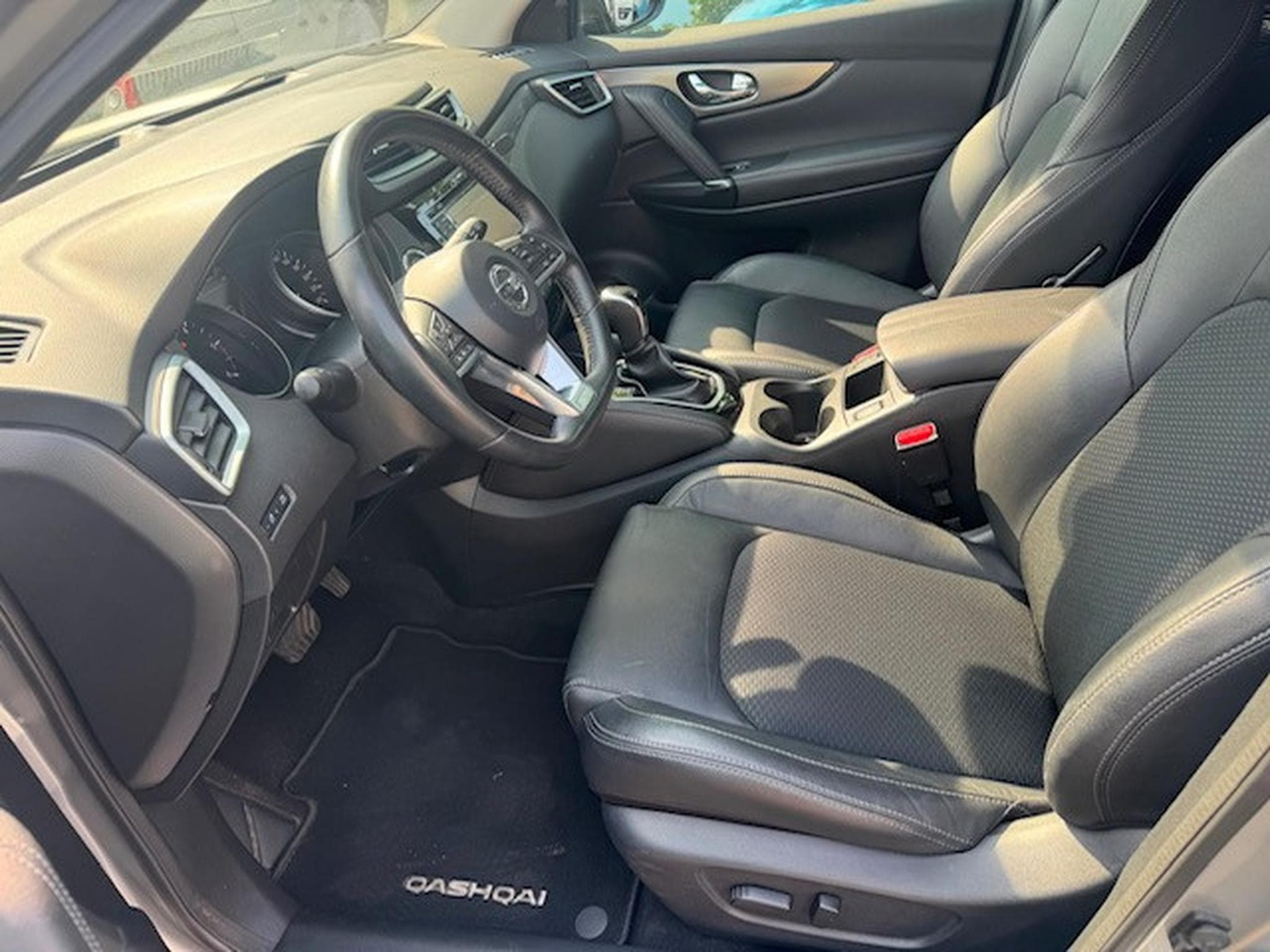 Nissan Qashqai NISSAN QASHQAI TEKNA 360 KAMERA NAVI XENON AUTOMATIK (2018) - Foto 14